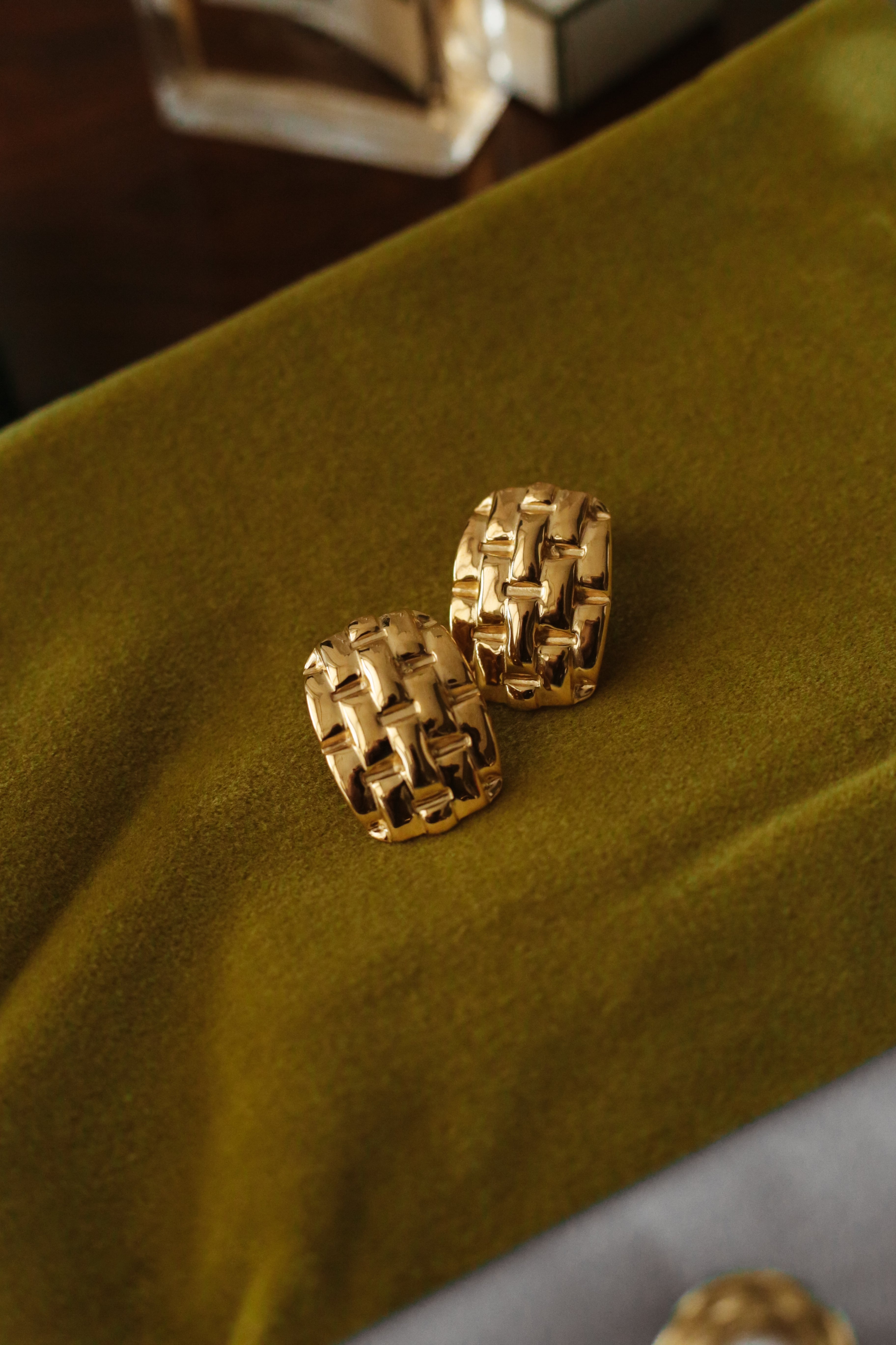 Weave Statement Earrings - Boutique Minimaliste has waterproof, durable, elegant and vintage inspired jewelry