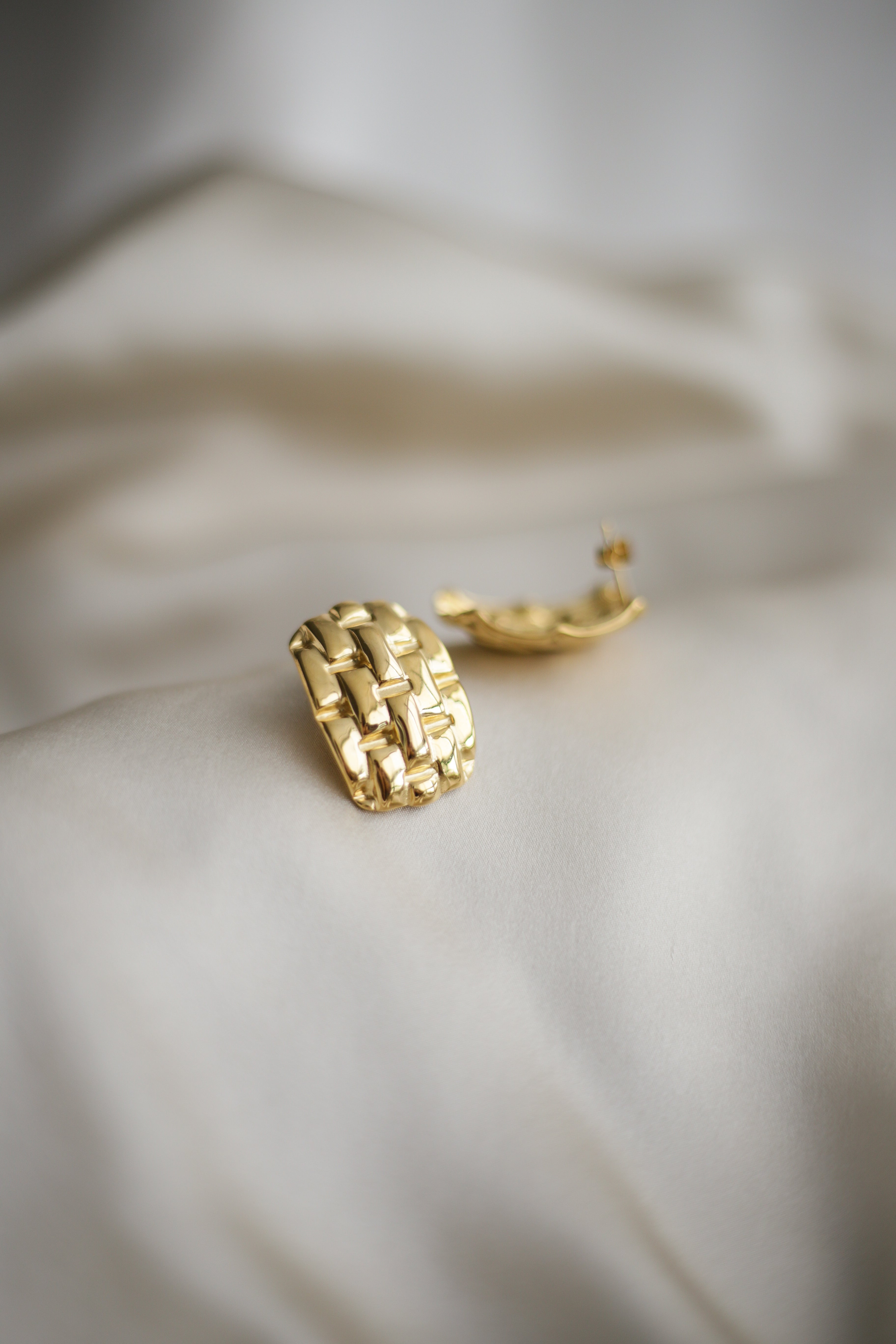 Weave Statement Earrings - Boutique Minimaliste has waterproof, durable, elegant and vintage inspired jewelry