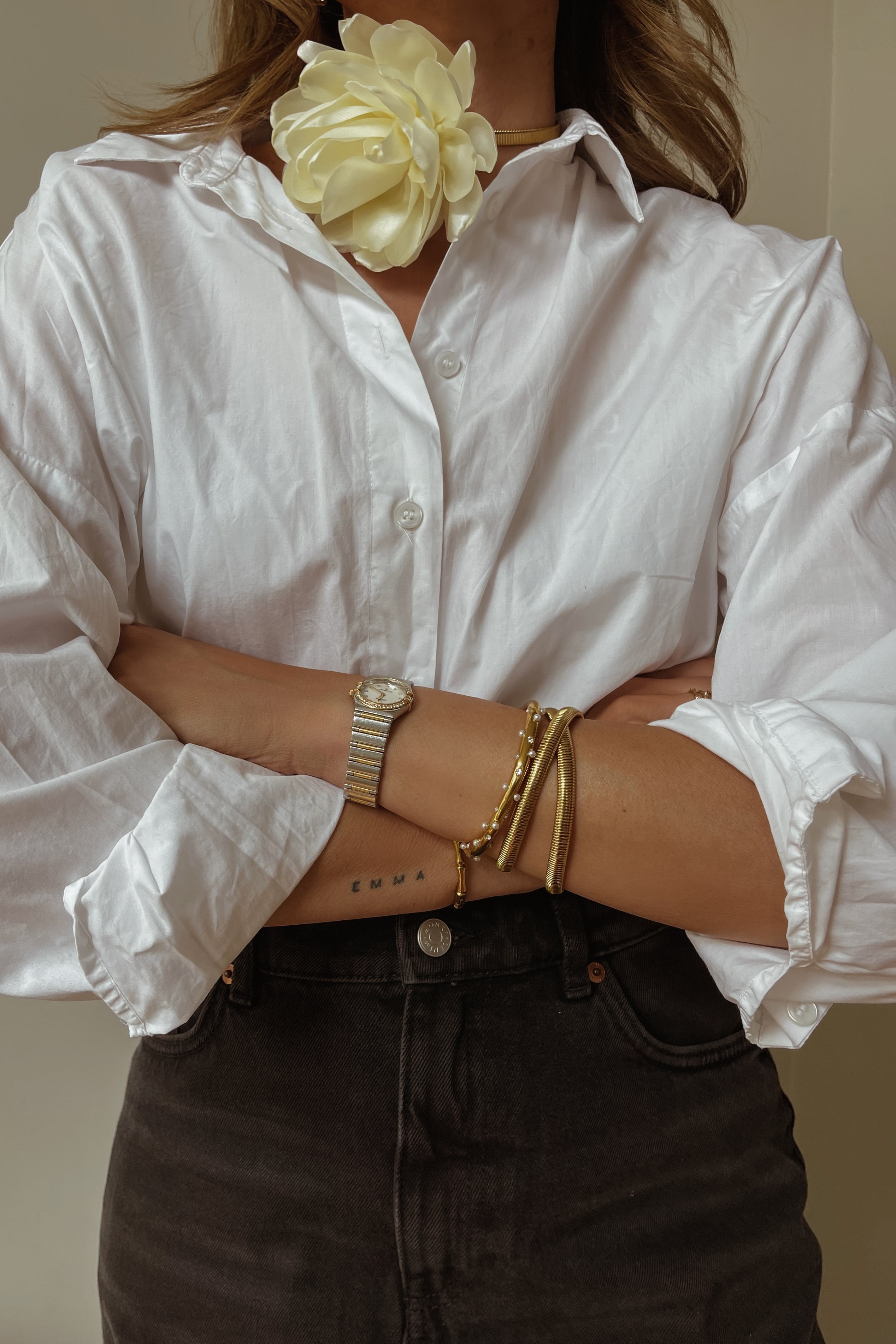 Xandra Flower - Boutique Minimaliste has waterproof, durable, elegant and vintage inspired jewelry