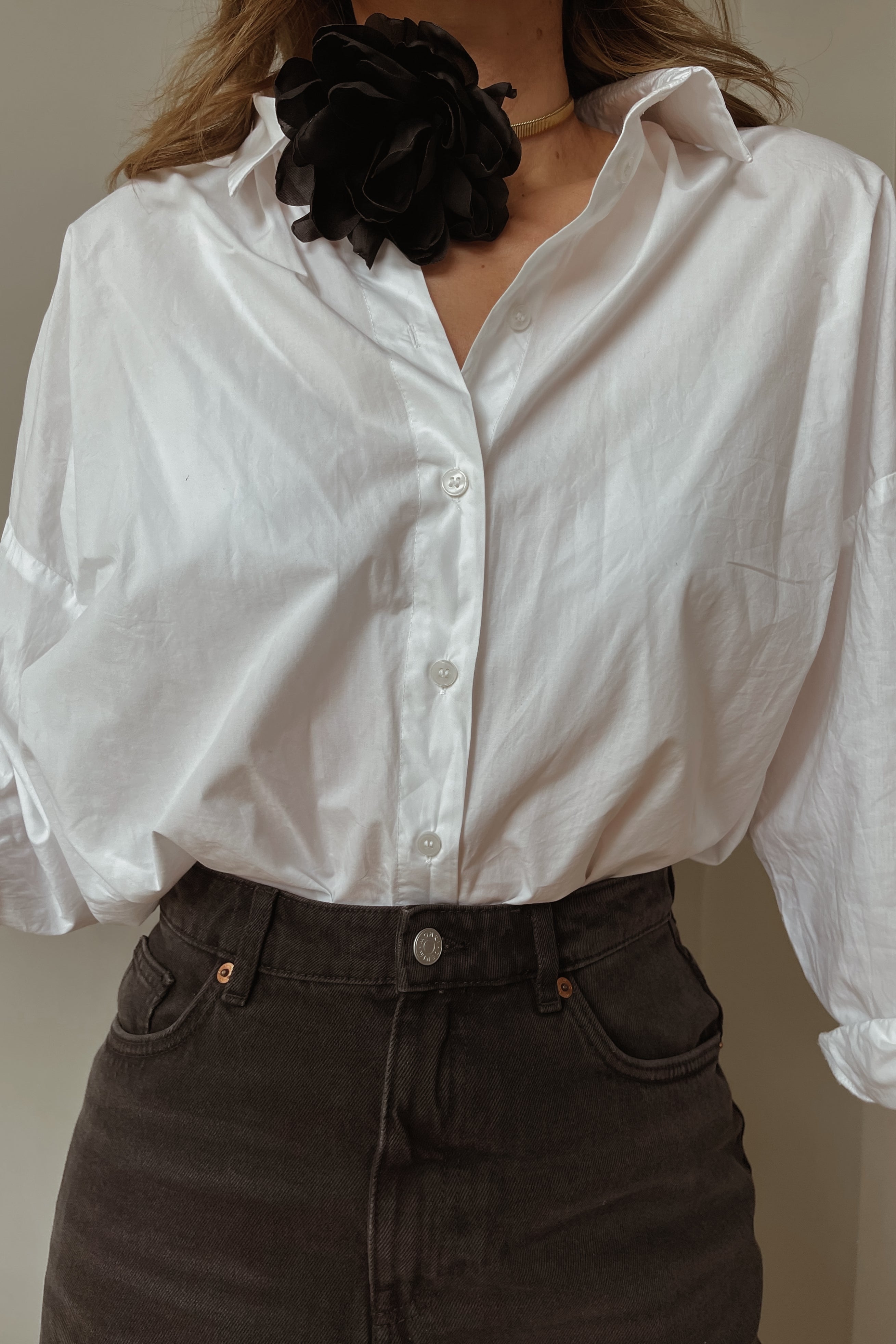 Xandra Flower - Boutique Minimaliste has waterproof, durable, elegant and vintage inspired jewelry