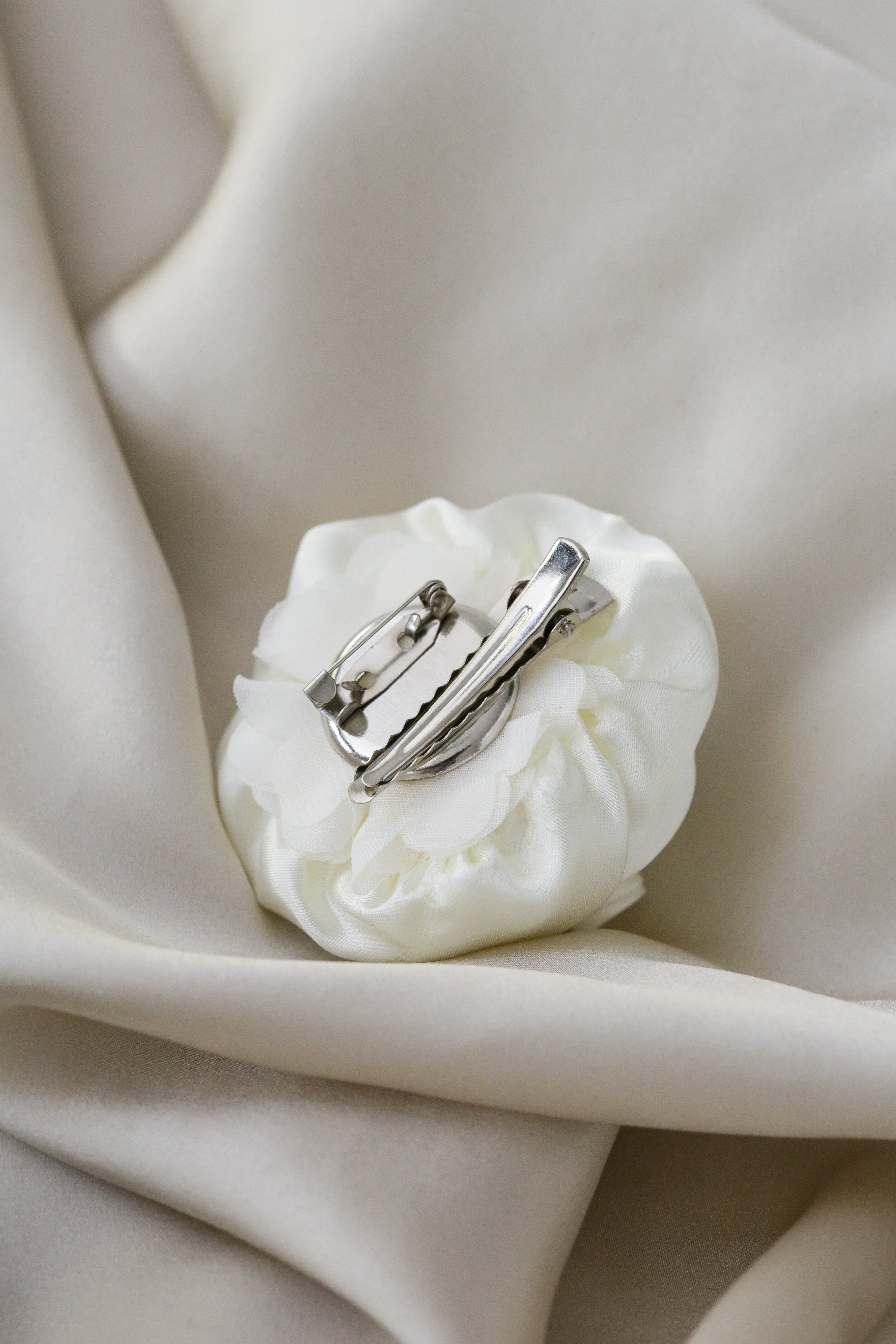 Xavia Rose - Boutique Minimaliste has waterproof, durable, elegant and vintage inspired jewelry