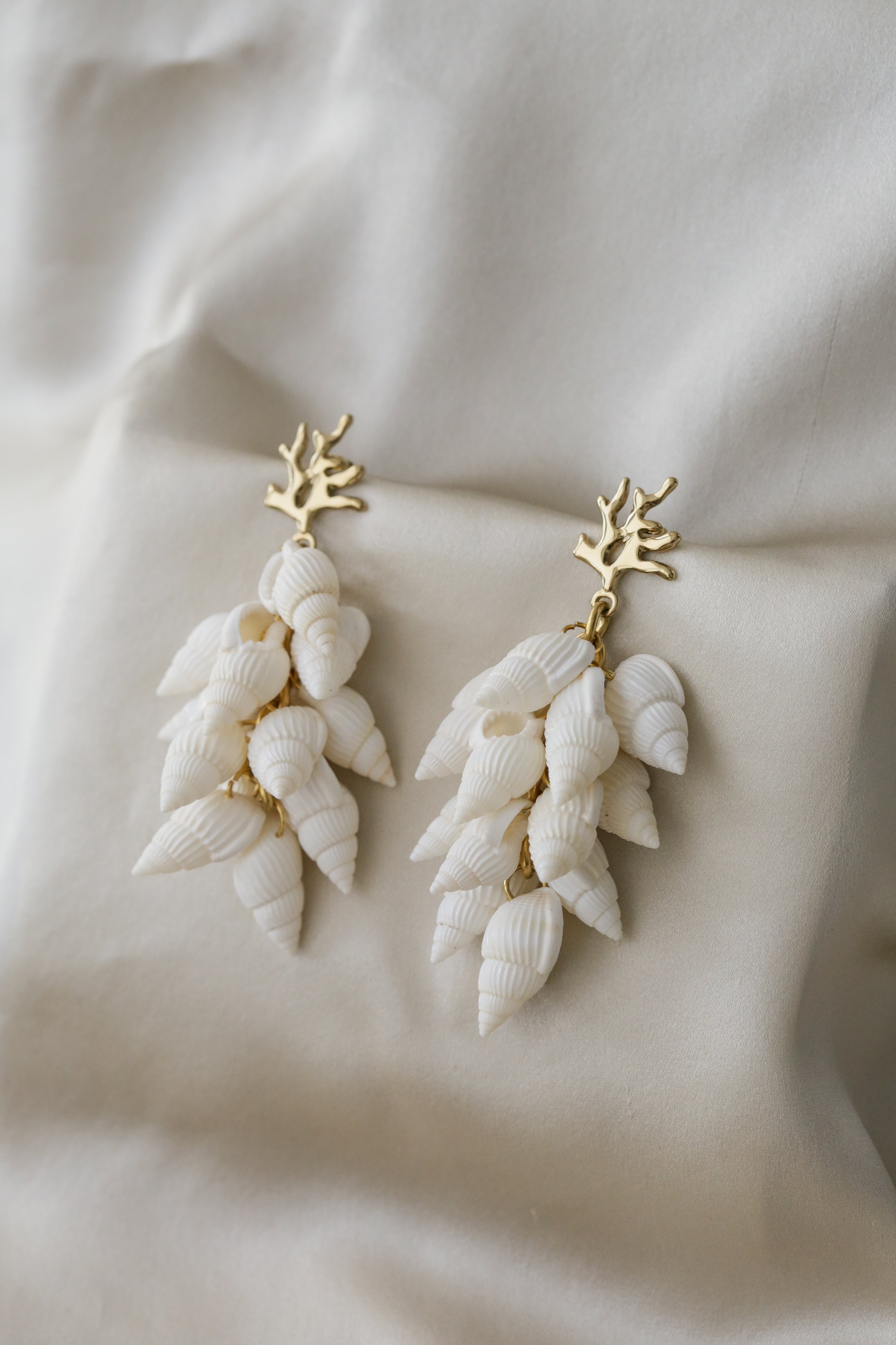 Xoe Earrings - Boutique Minimaliste has waterproof, durable, elegant and vintage inspired jewelry