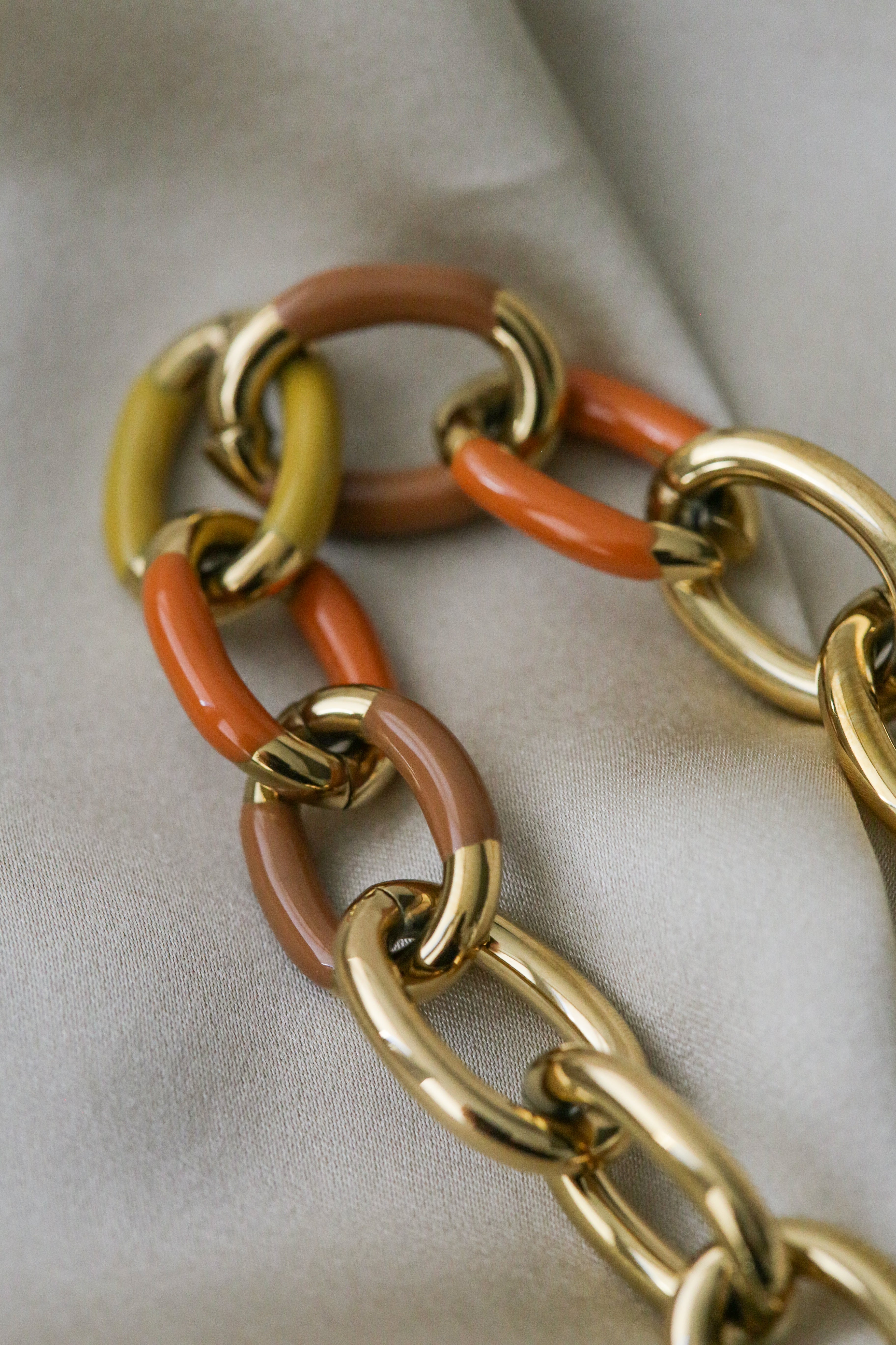 Yfke Bracelet - Boutique Minimaliste has waterproof, durable, elegant and vintage inspired jewelry