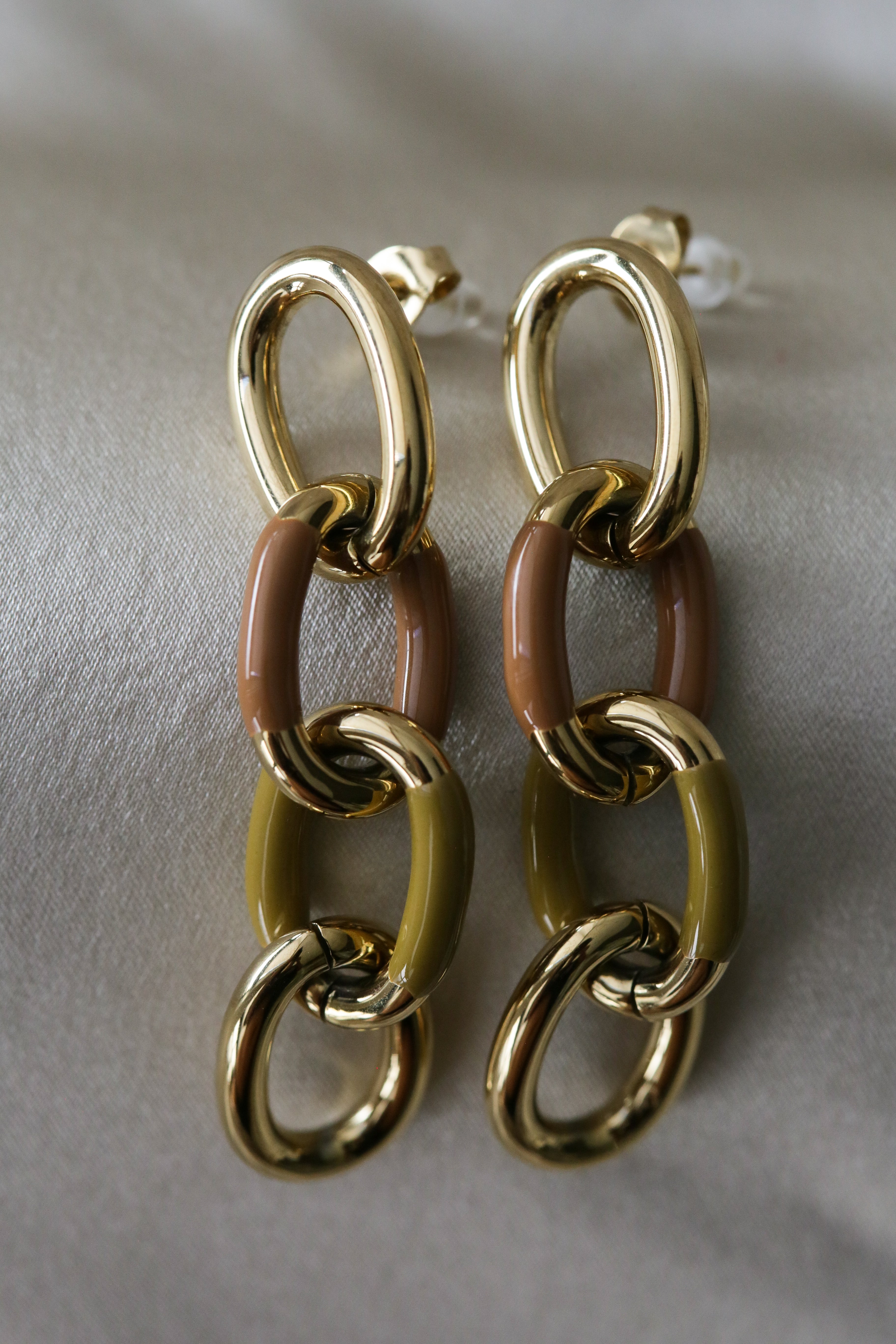 Yfke Earrings - Boutique Minimaliste has waterproof, durable, elegant and vintage inspired jewelry