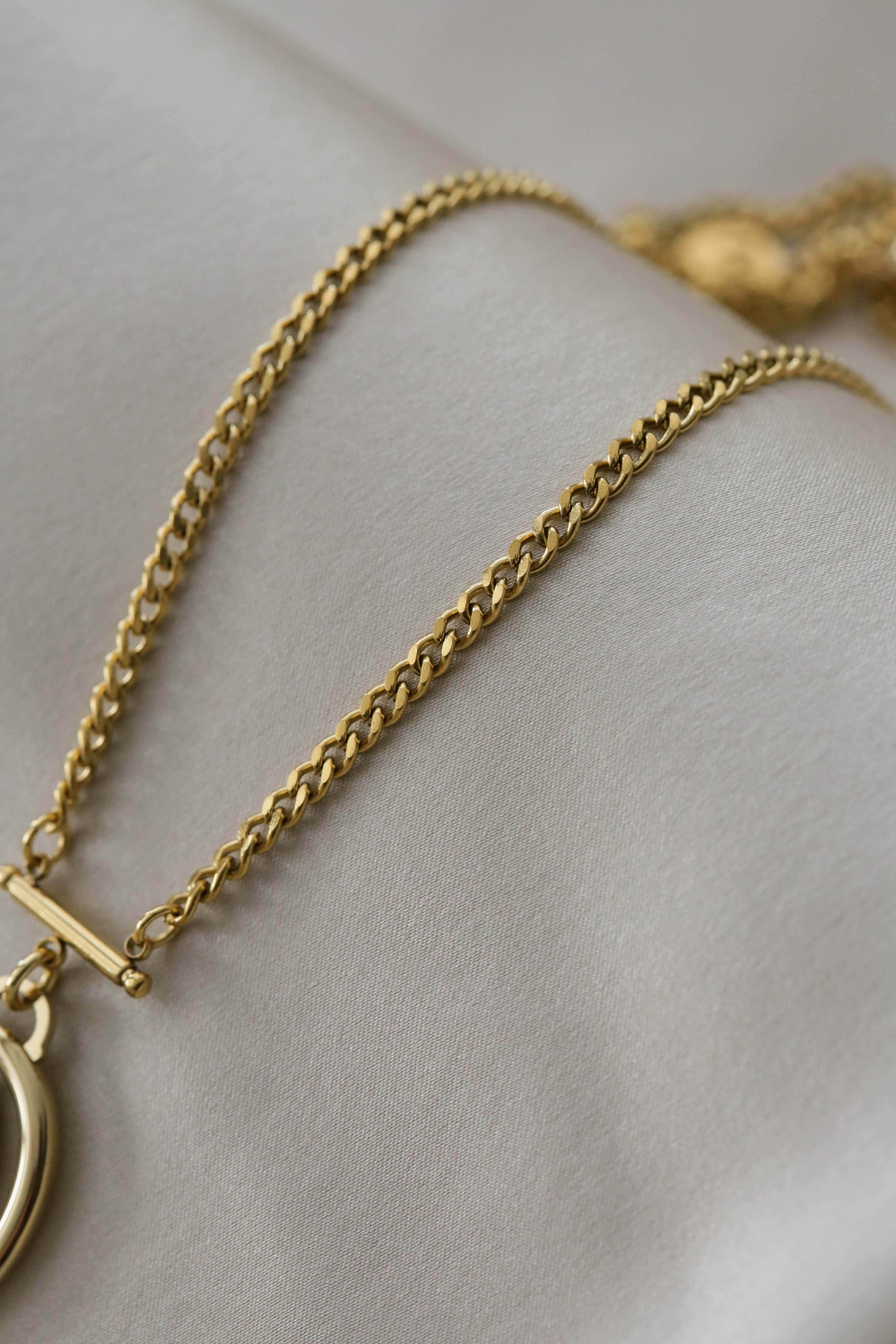 Ylenia Necklace - Boutique Minimaliste has waterproof, durable, elegant and vintage inspired jewelry