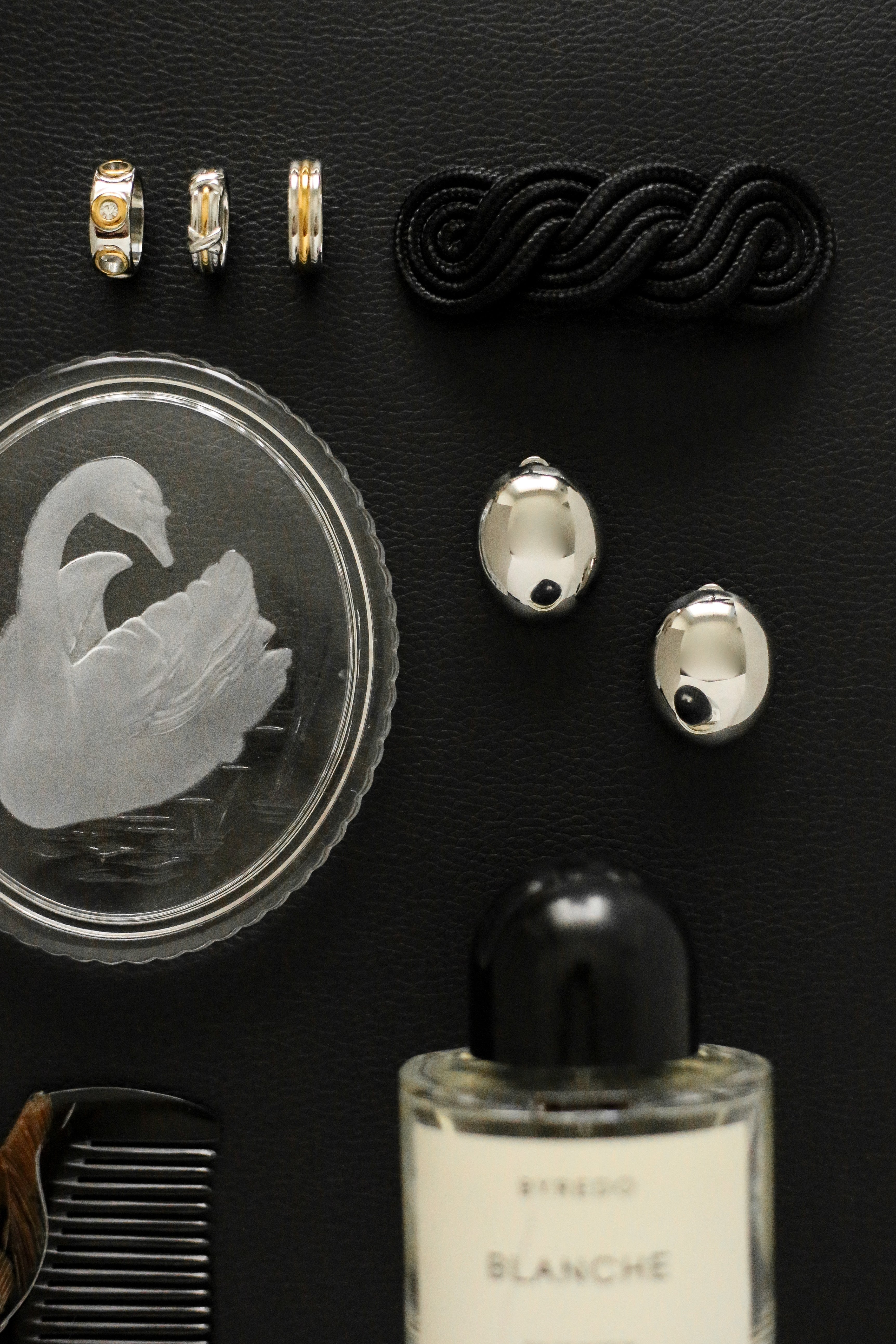 Yseult Barrette - has waterproof, durable, elegant and vintage inspired jewelry