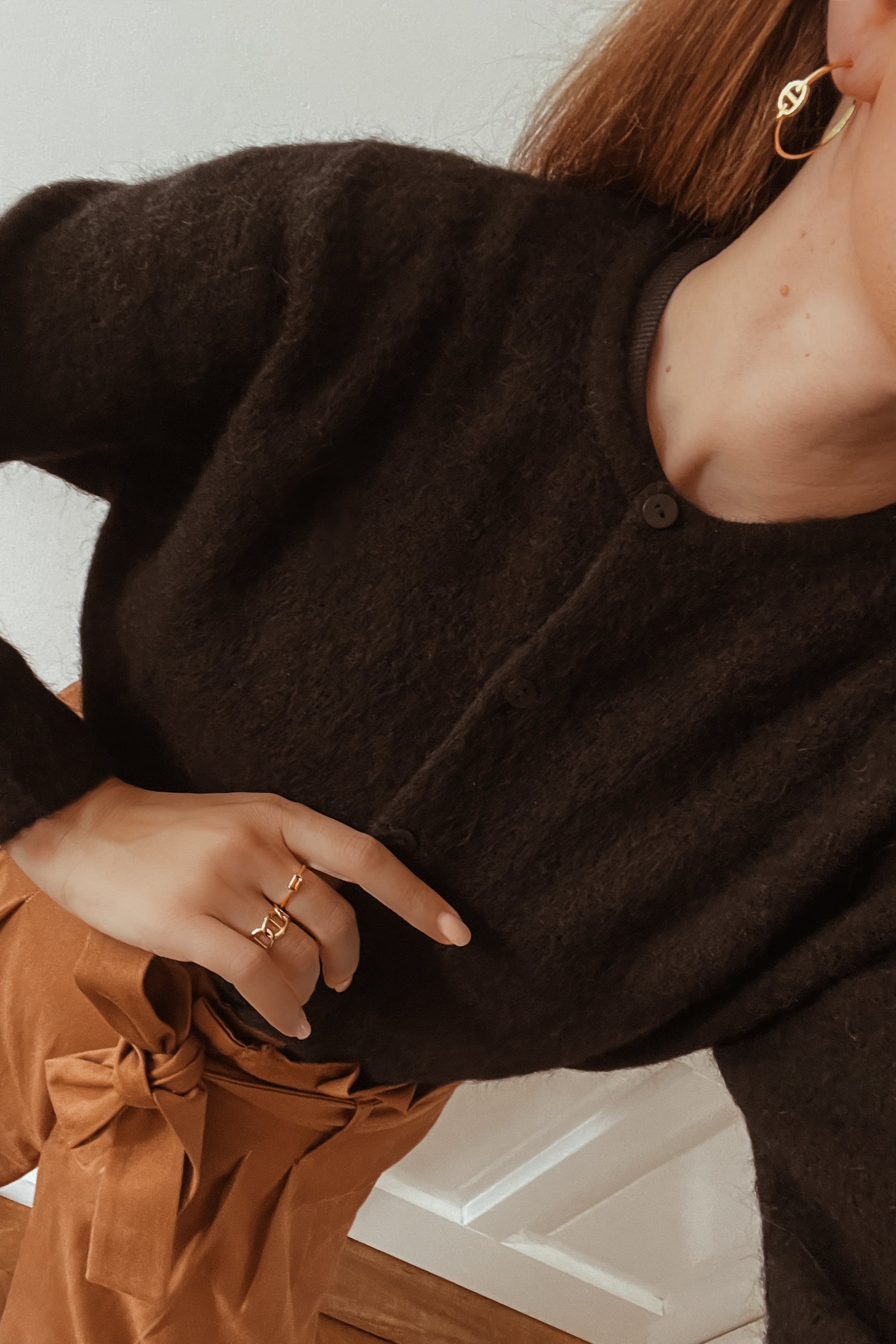 Yves Hoops - Boutique Minimaliste has waterproof, durable, elegant and vintage inspired jewelry