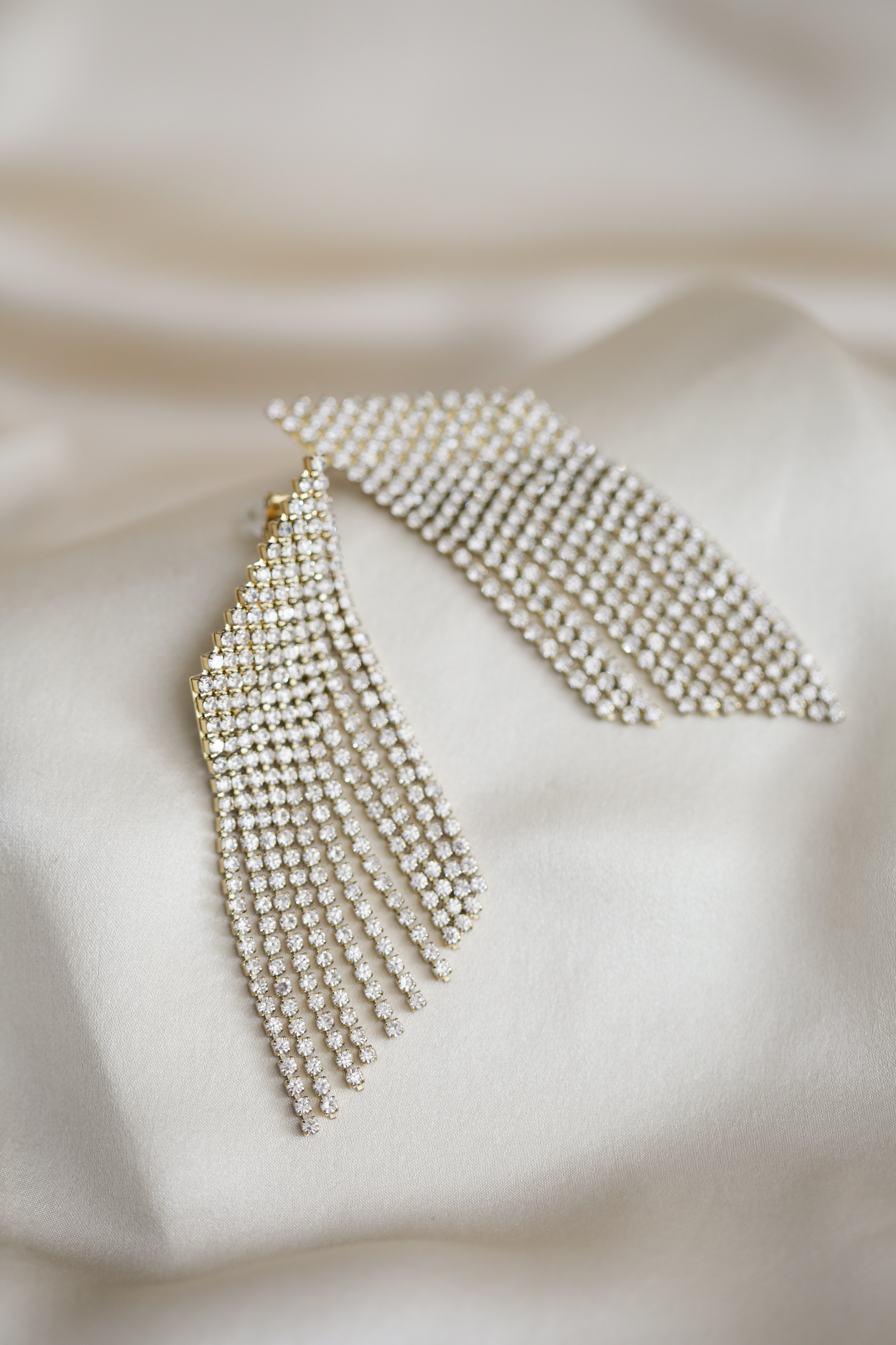 Zarah Statement Earrings - Boutique Minimaliste has waterproof, durable, elegant and vintage inspired jewelry
