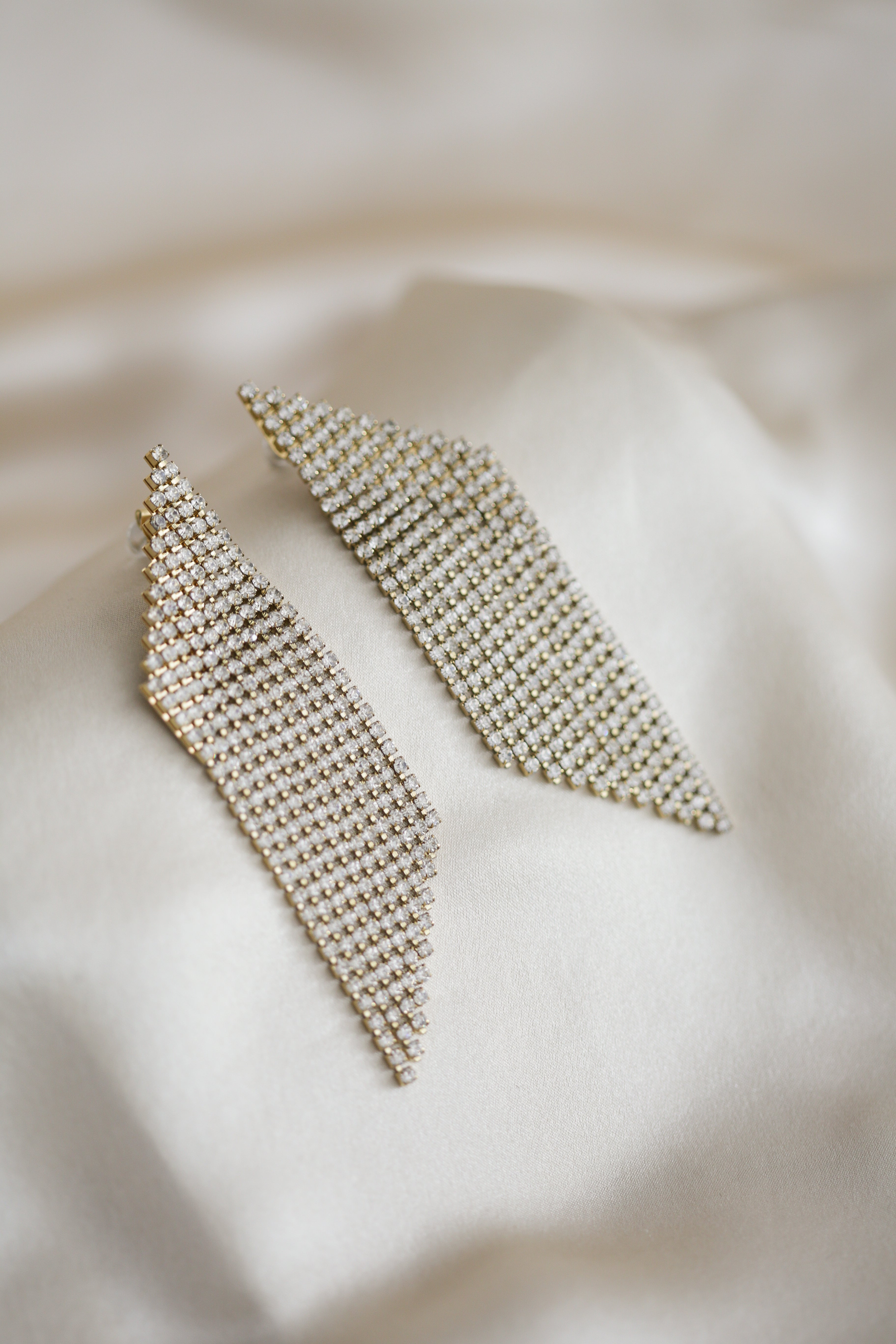Zarah Statement Earrings - Boutique Minimaliste has waterproof, durable, elegant and vintage inspired jewelry