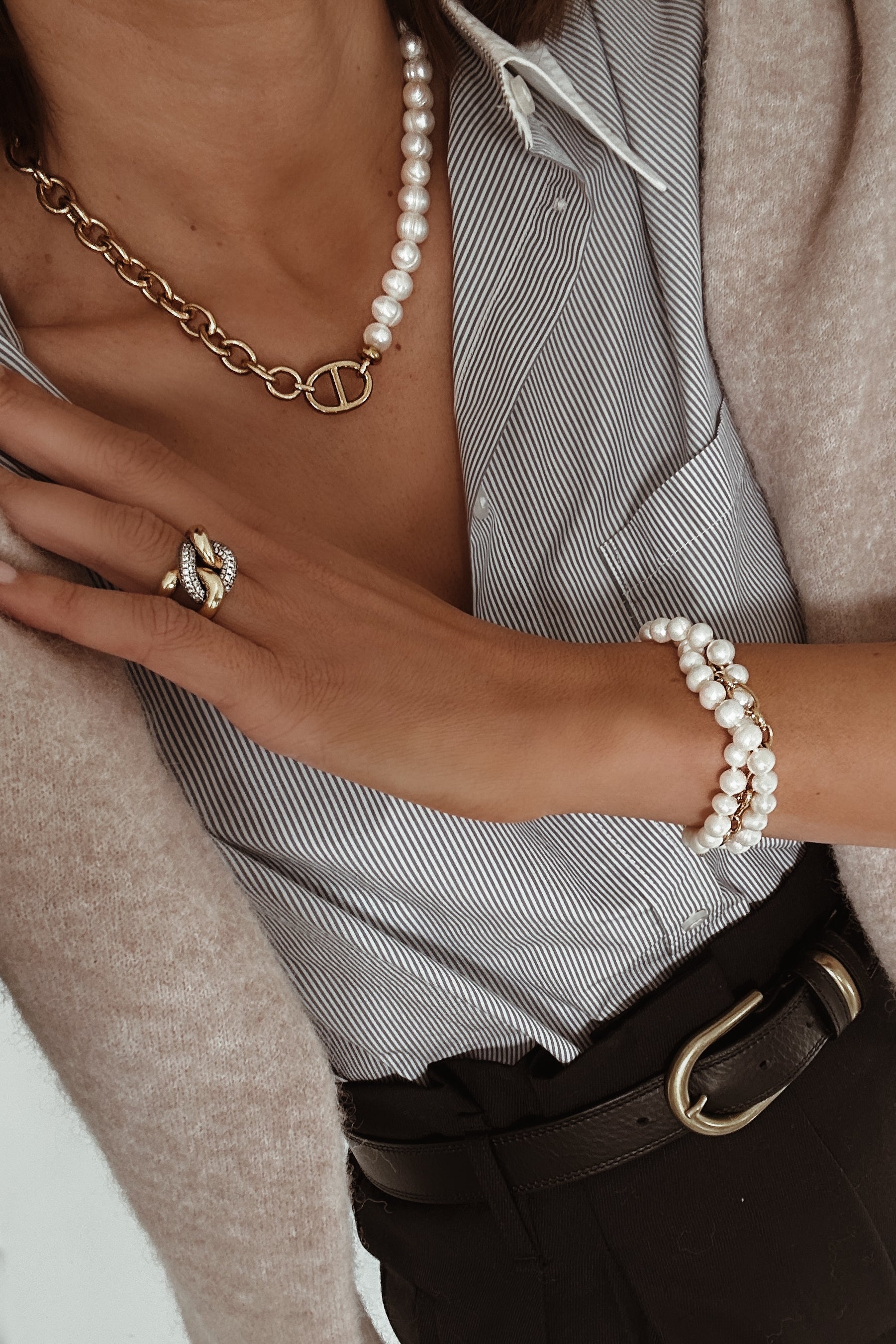 Zoya Bracelet - Boutique Minimaliste has waterproof, durable, elegant and vintage inspired jewelry