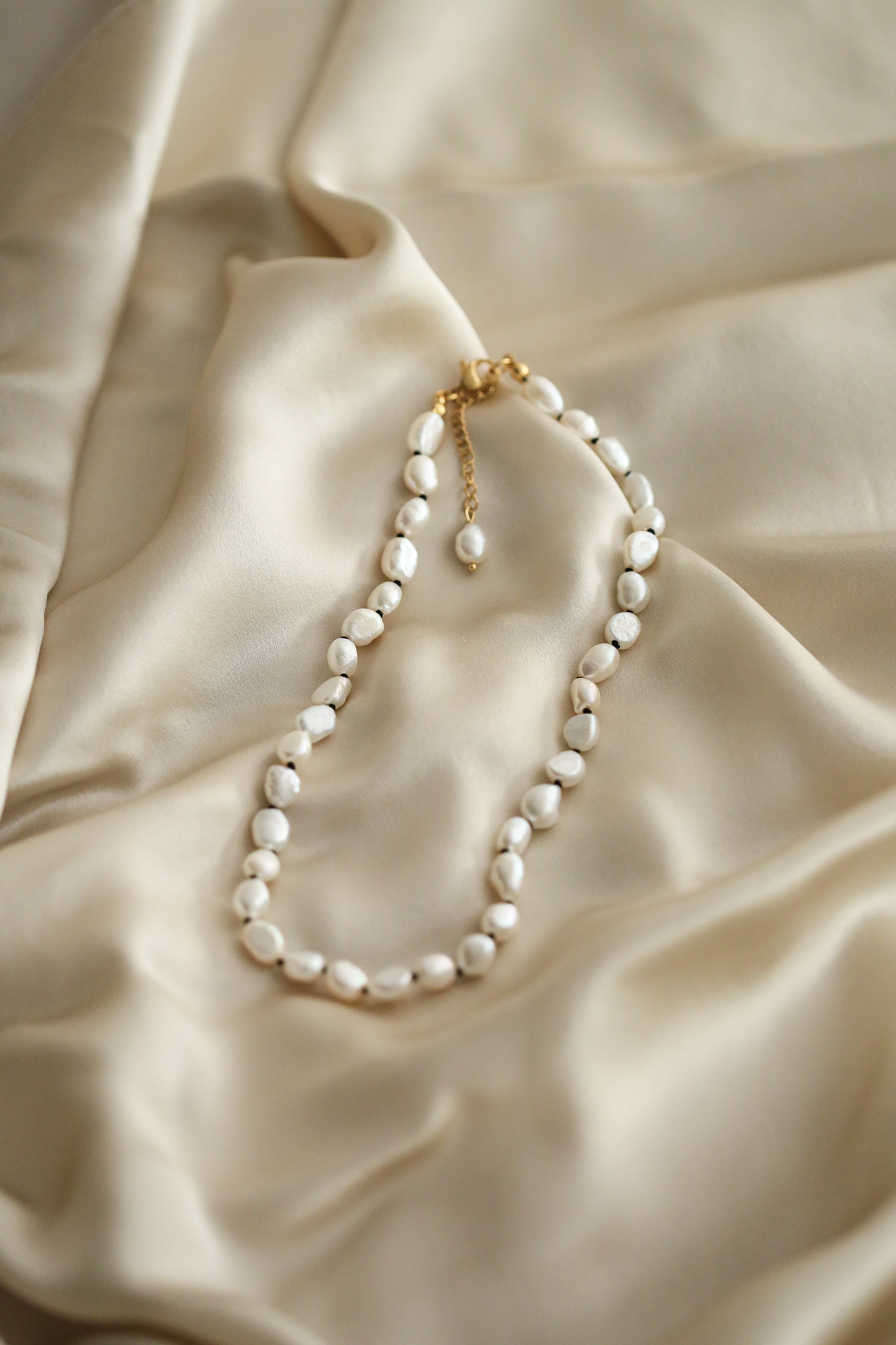 Ora Necklace - Boutique Minimaliste has waterproof, durable, elegant and vintage inspired jewelry