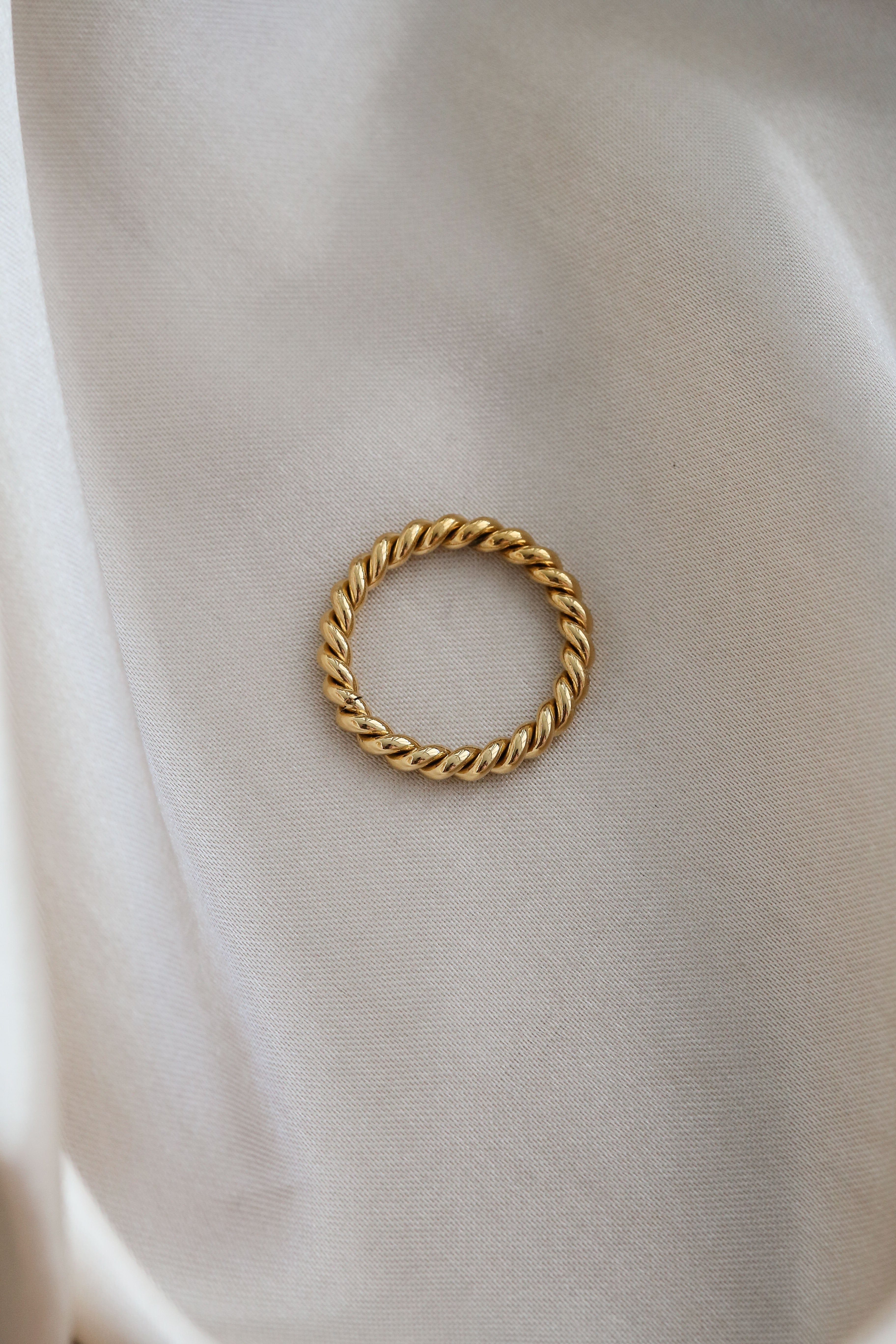 Anaïs Ring - Boutique Minimaliste has waterproof, durable, elegant and vintage inspired jewelry