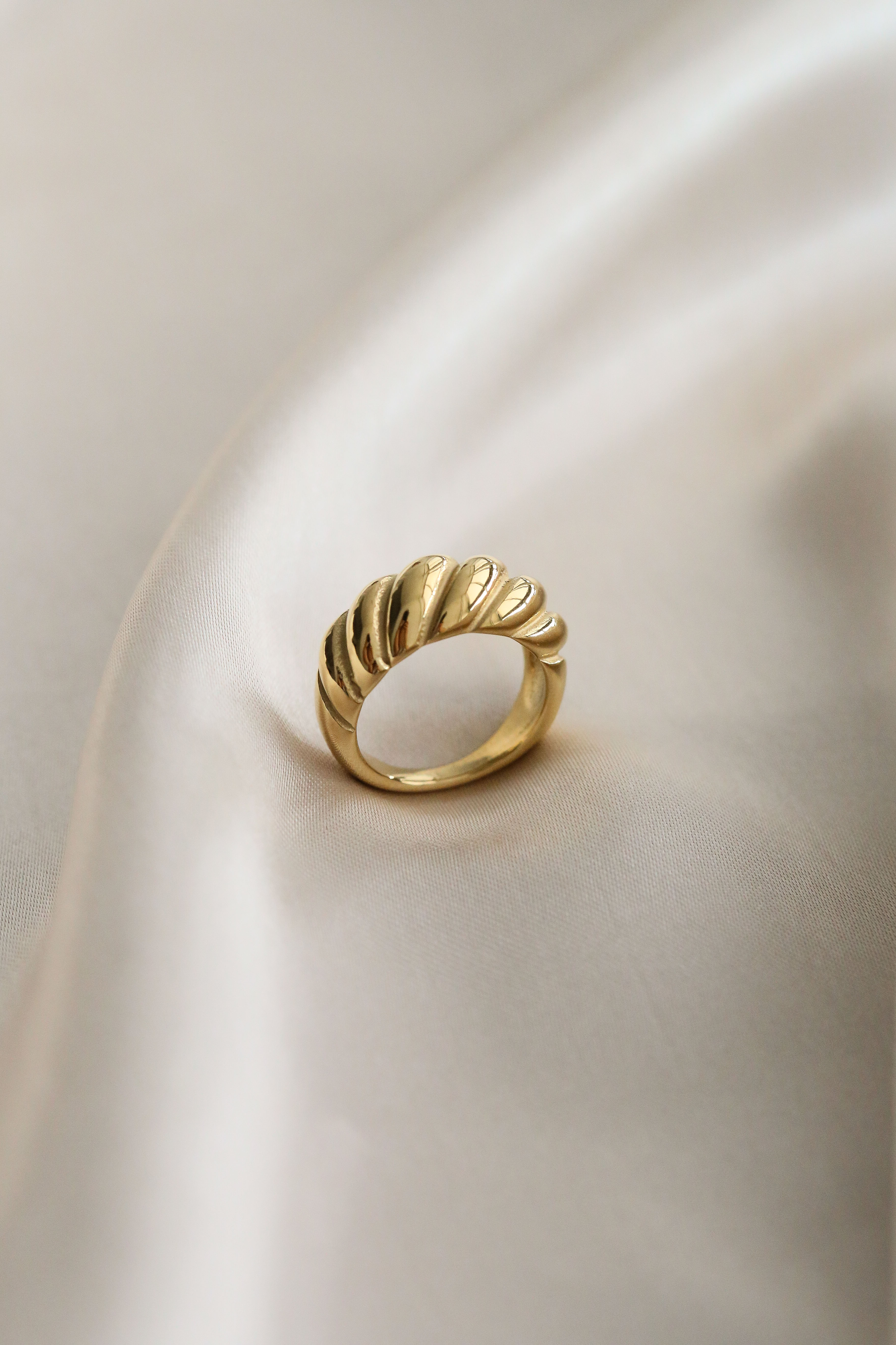 Angelica Ring - Boutique Minimaliste has waterproof, durable, elegant and vintage inspired jewelry