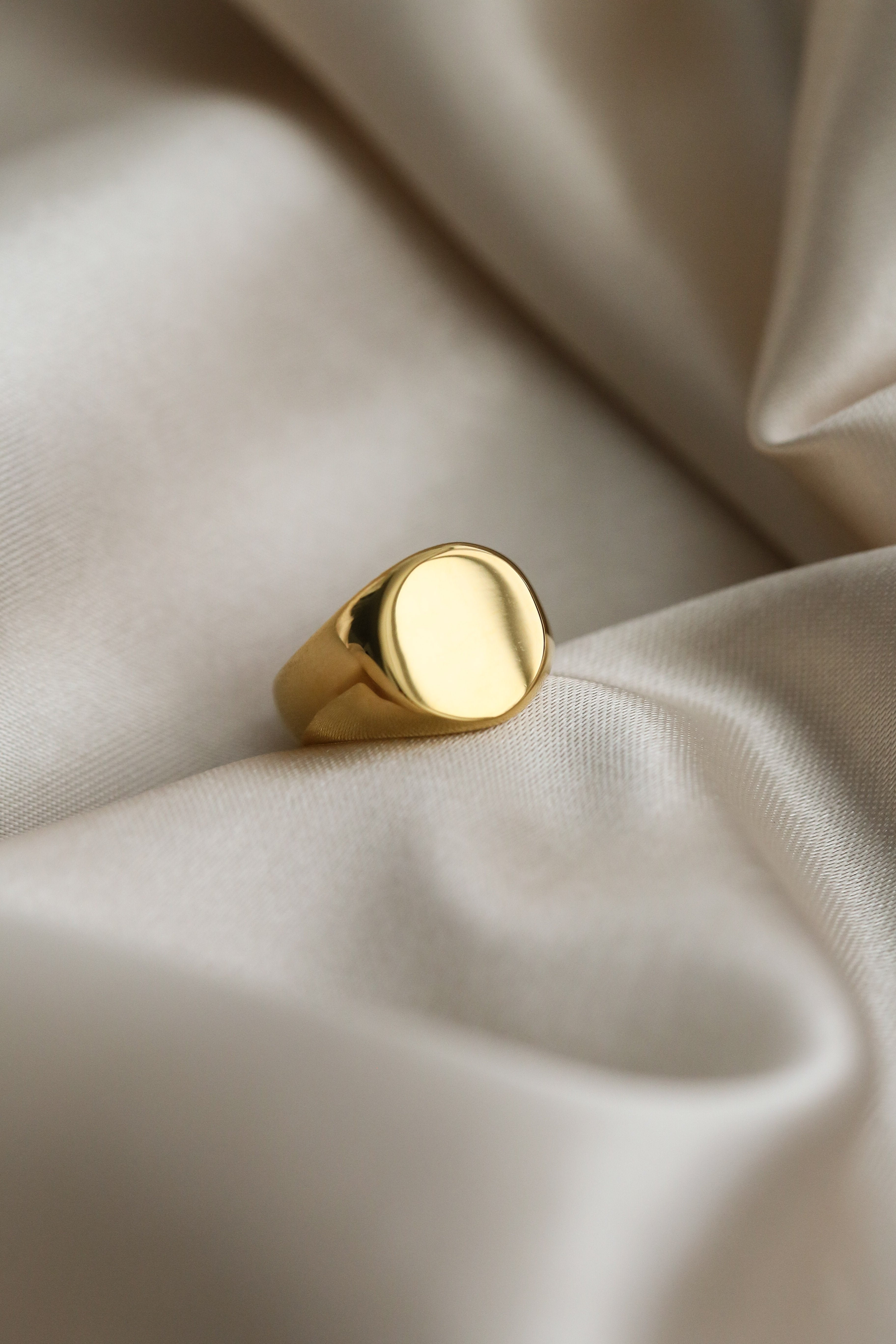 Barbi Pinky Ring - Boutique Minimaliste has waterproof, durable, elegant and vintage inspired jewelry