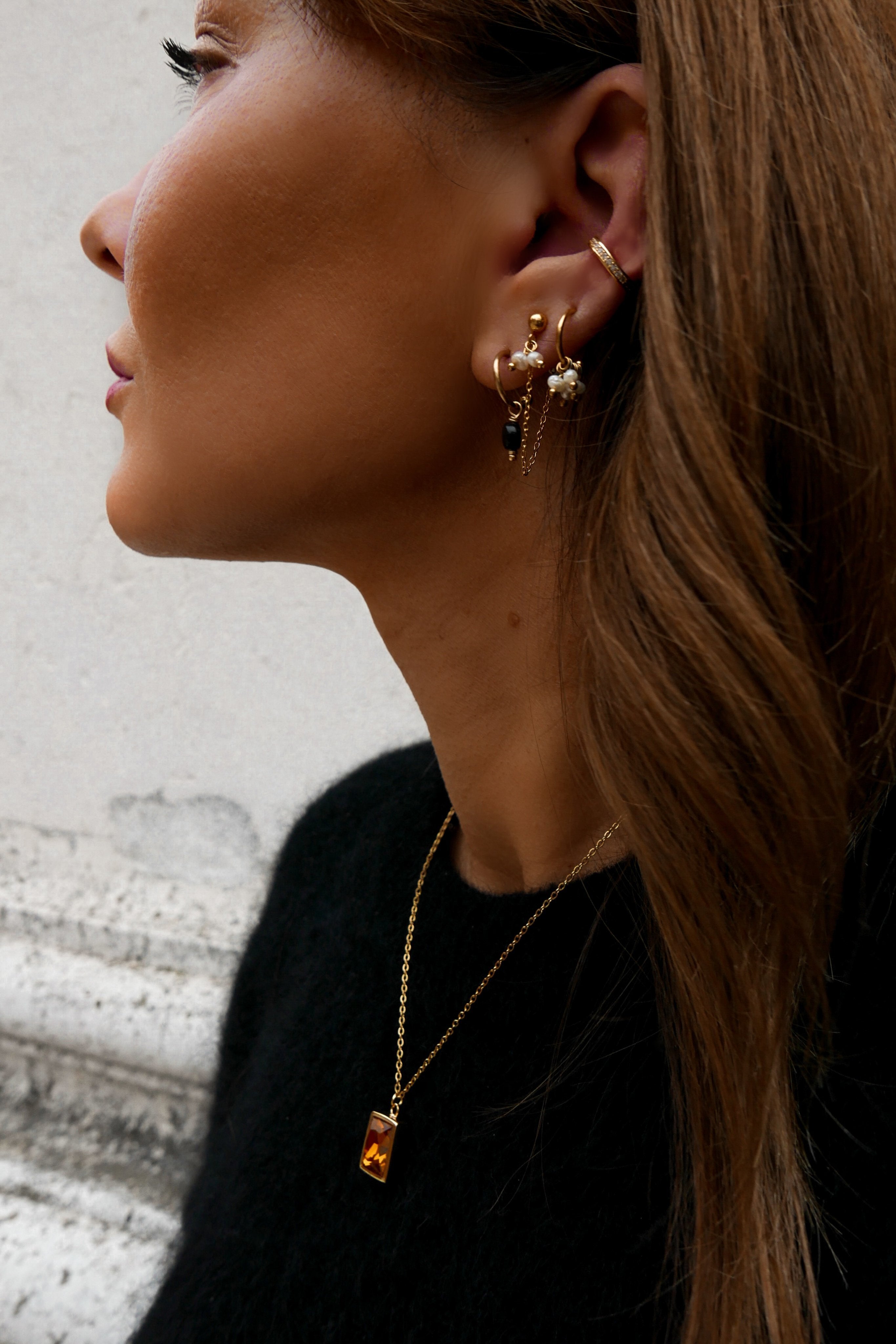 Blanche Earrings - Boutique Minimaliste has waterproof, durable, elegant and vintage inspired jewelry