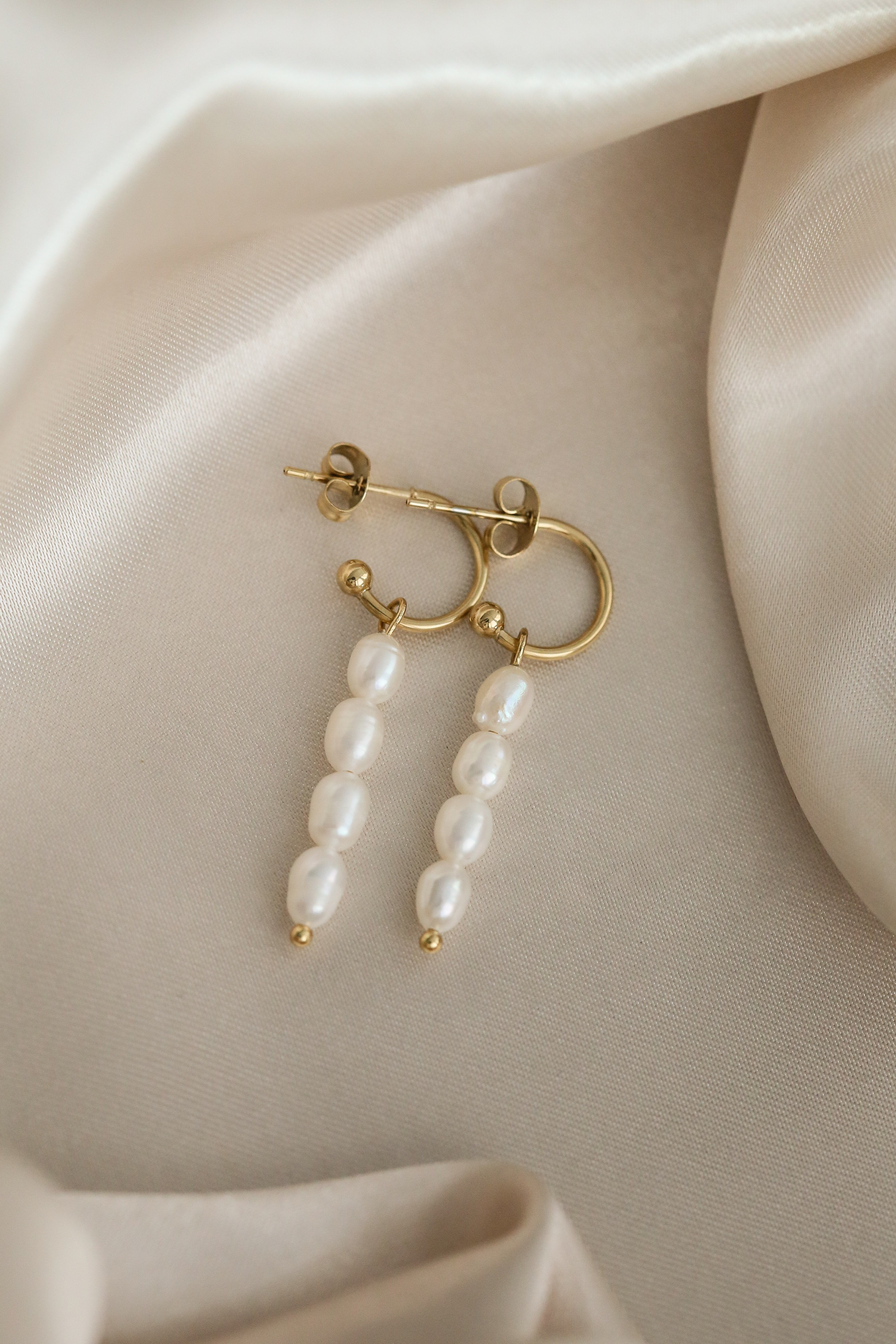 Brenda Hoop Earrings - Boutique Minimaliste has waterproof, durable, elegant and vintage inspired jewelry