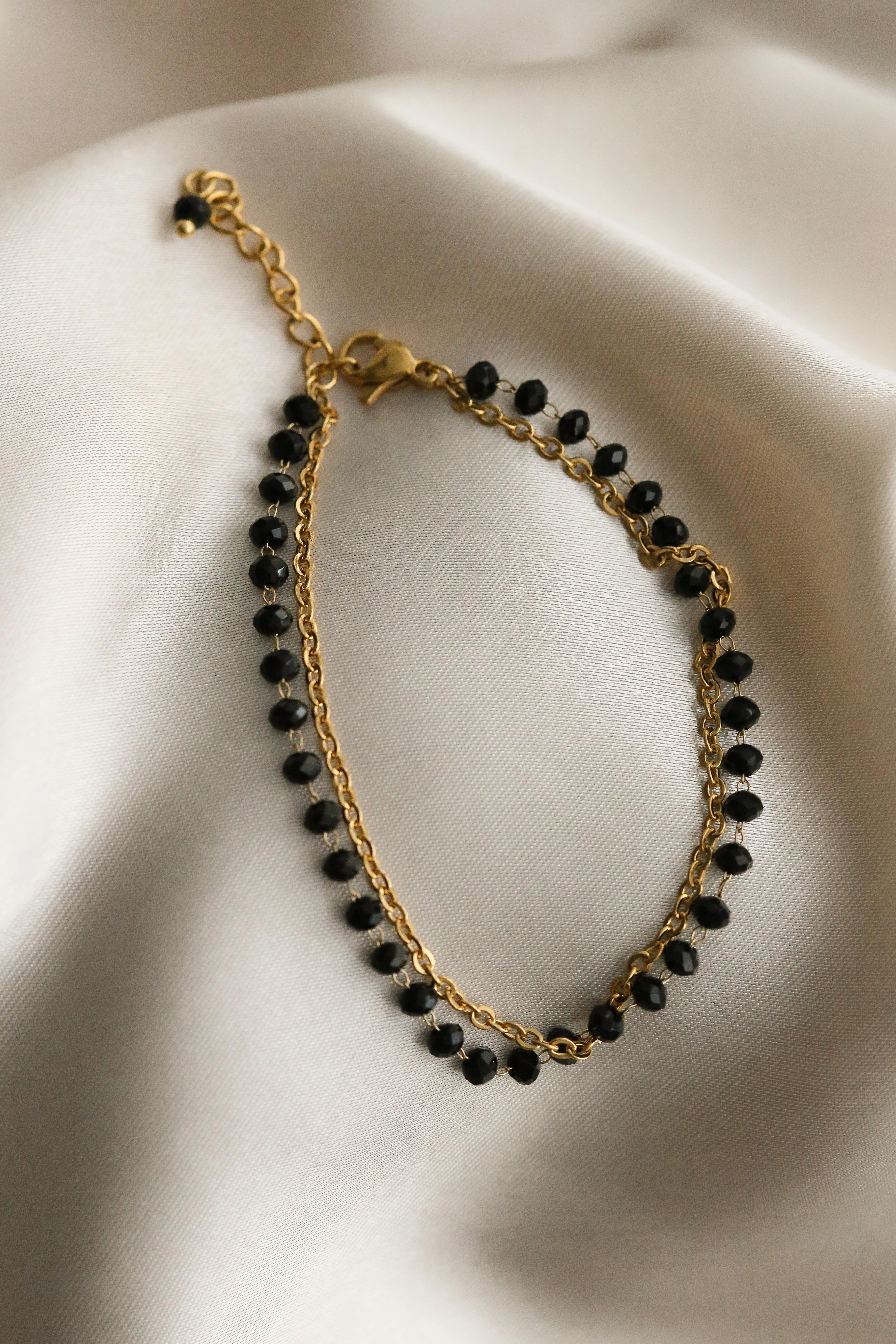 Bridget Bracelet - Boutique Minimaliste has waterproof, durable, elegant and vintage inspired jewelry