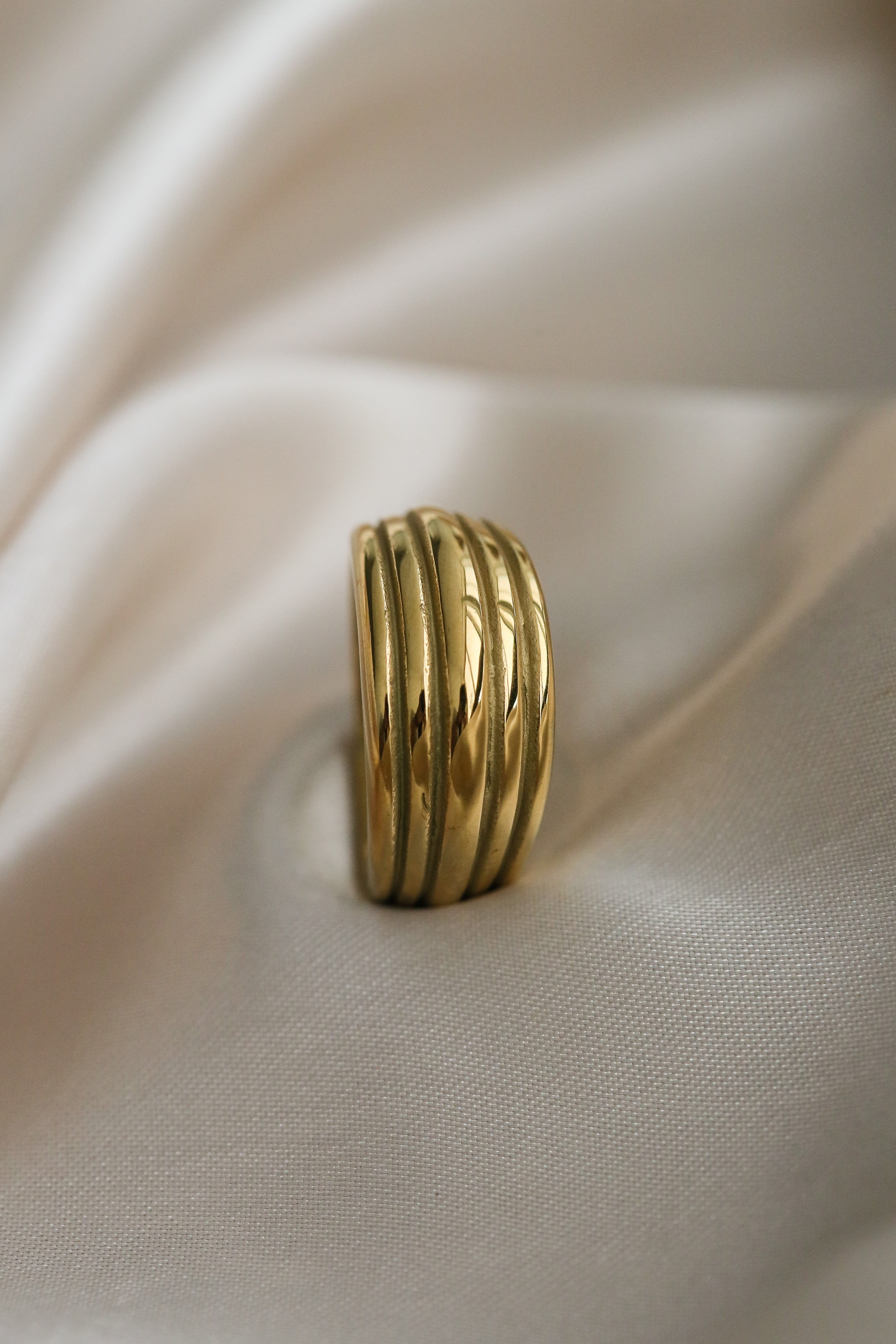 Brie Ring - Boutique Minimaliste has waterproof, durable, elegant and vintage inspired jewelry