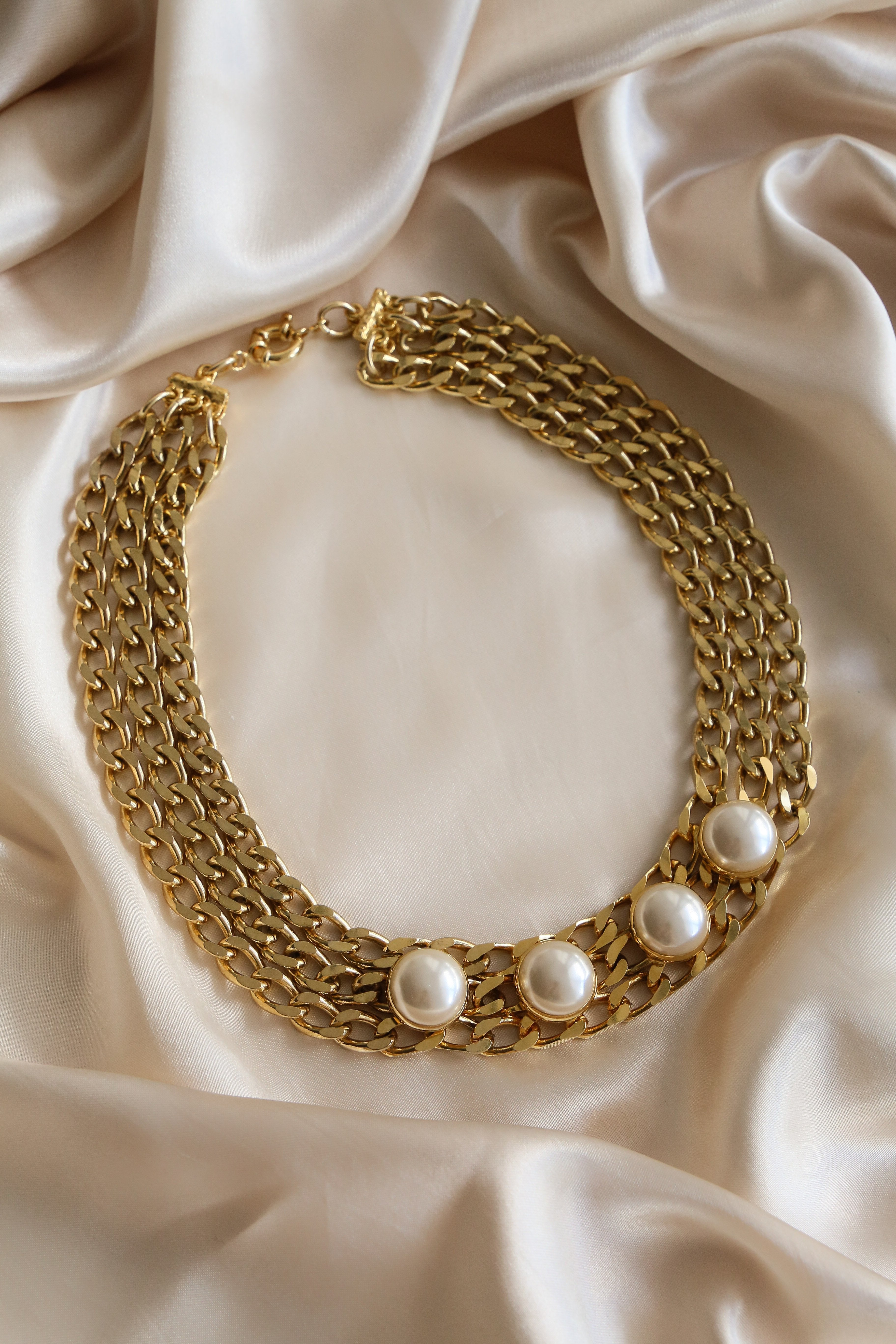 Bright Necklace - Boutique Minimaliste has waterproof, durable, elegant and vintage inspired jewelry