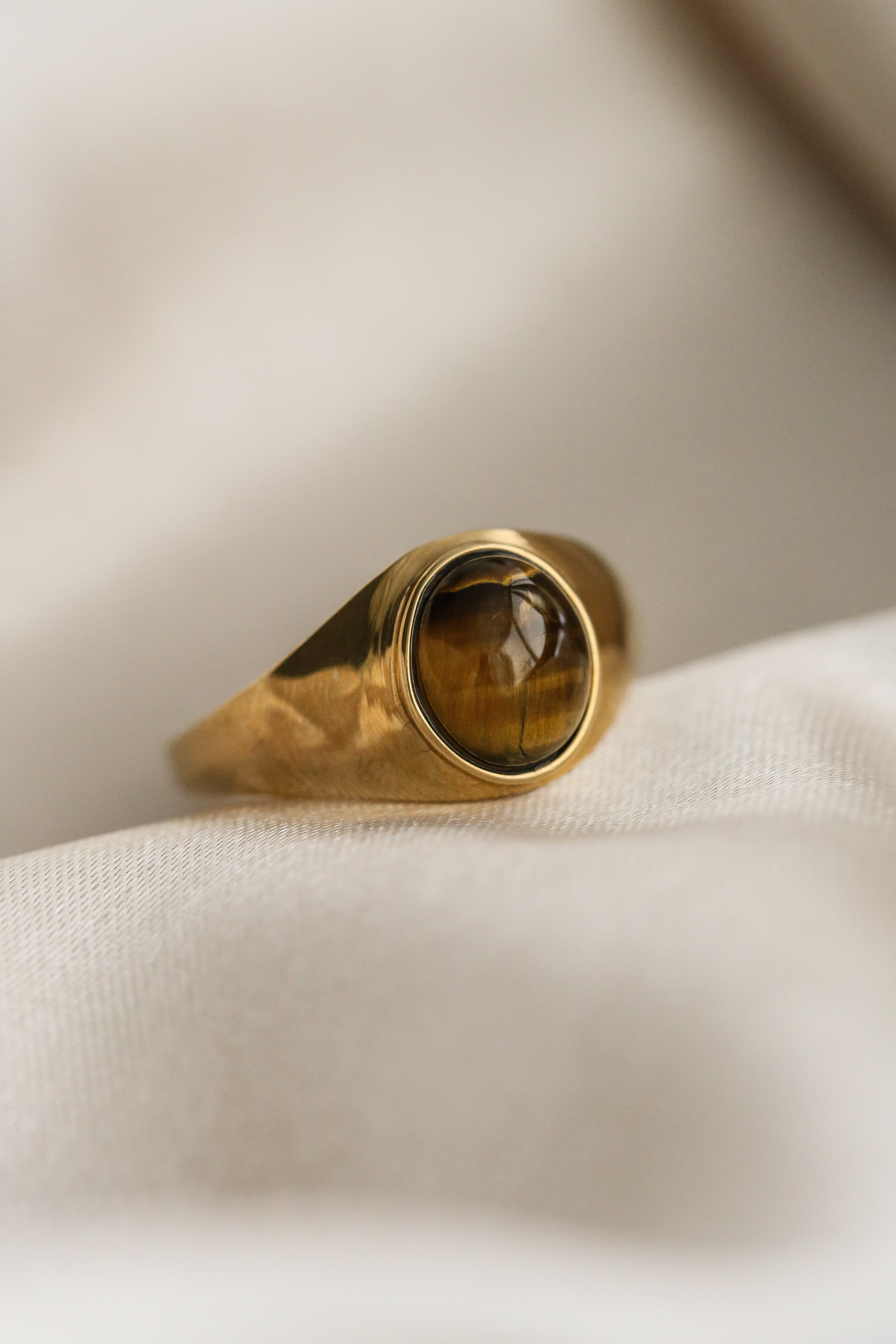 Brooke Ring - Boutique Minimaliste has waterproof, durable, elegant and vintage inspired jewelry