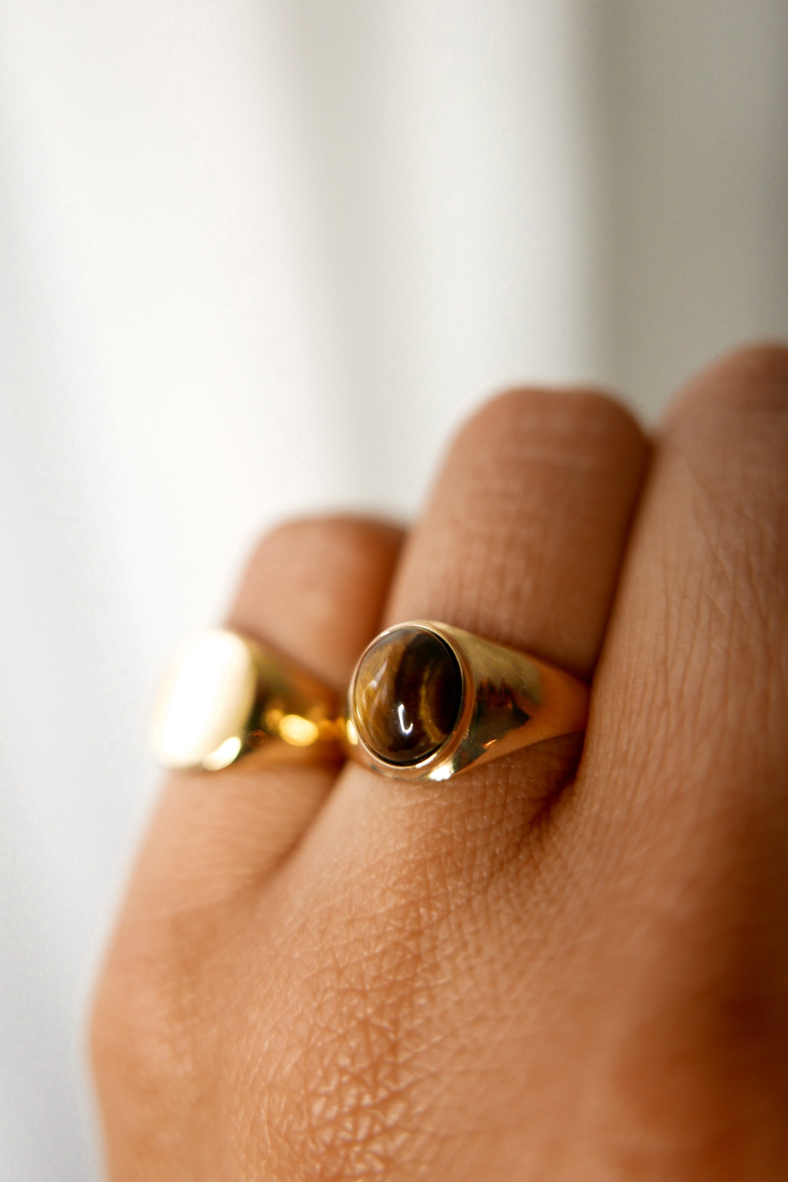 Brooke Ring - Boutique Minimaliste has waterproof, durable, elegant and vintage inspired jewelry