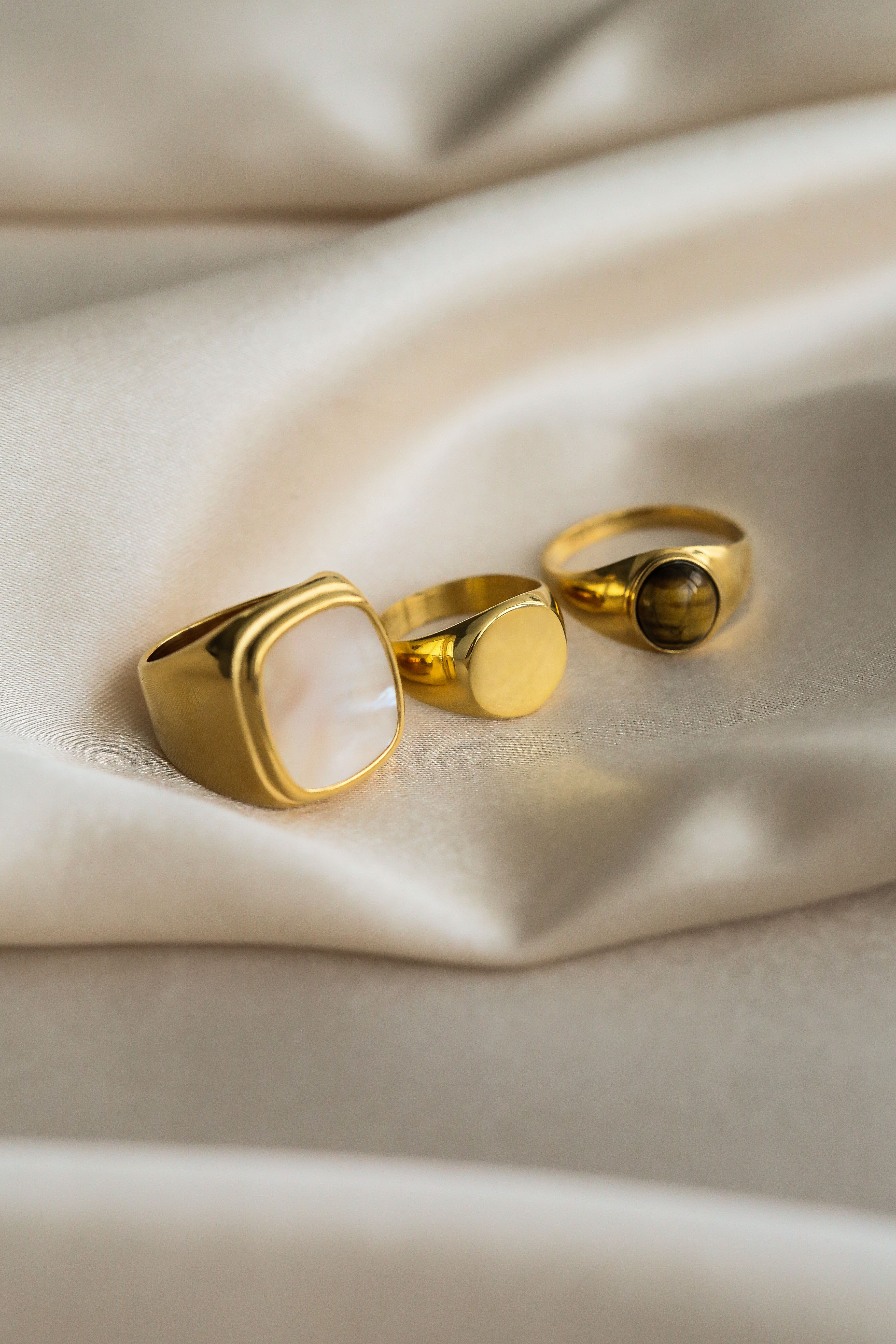 Brooke Ring - Boutique Minimaliste has waterproof, durable, elegant and vintage inspired jewelry