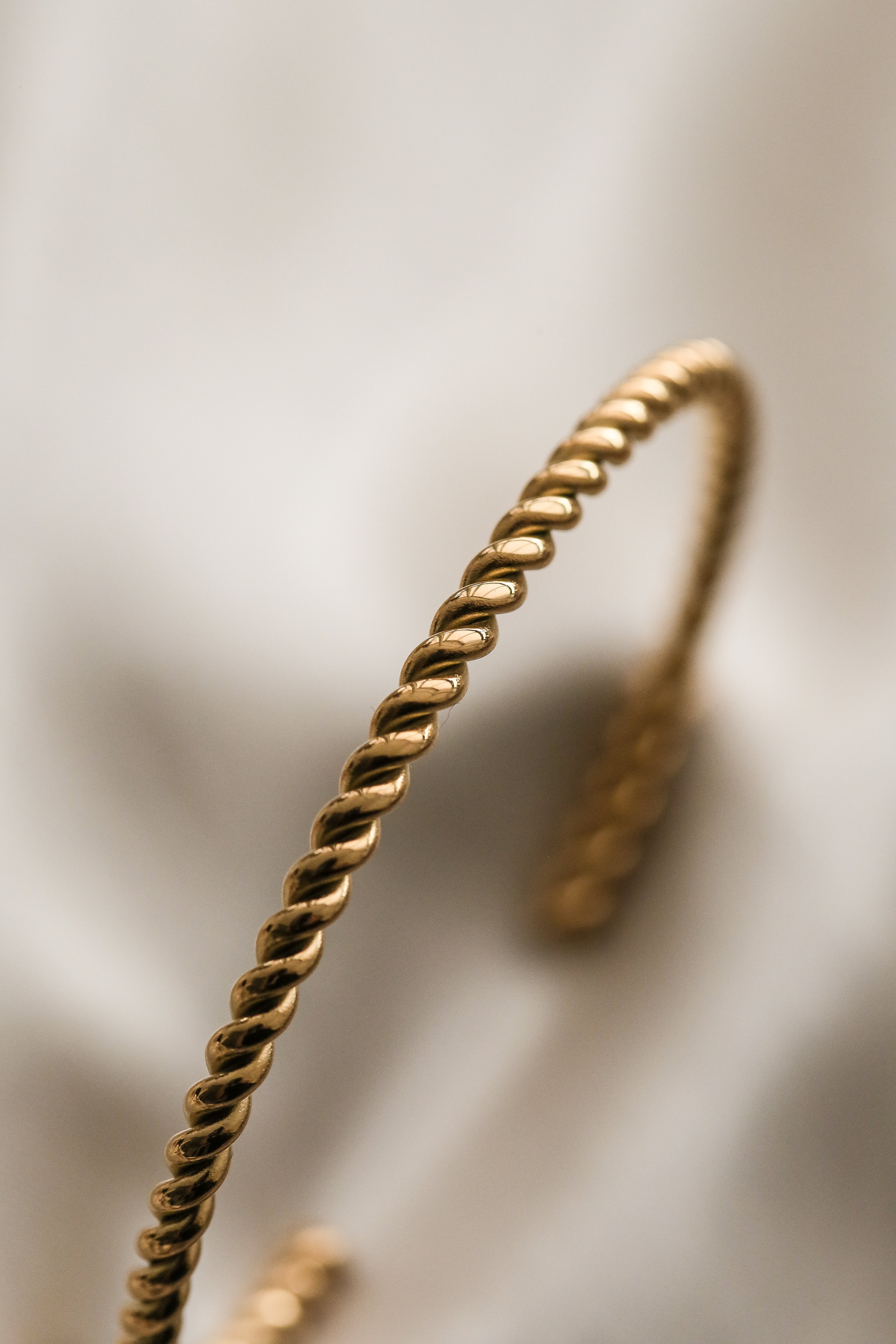 Camilla Cuff - Boutique Minimaliste has waterproof, durable, elegant and vintage inspired jewelry