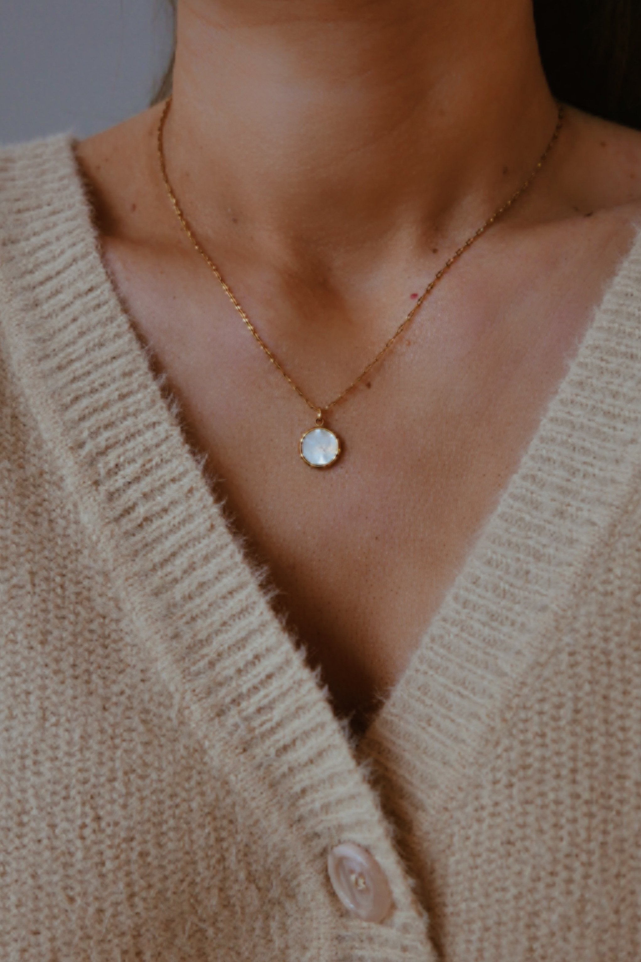 Caylee Necklace - Boutique Minimaliste has waterproof, durable, elegant and vintage inspired jewelry