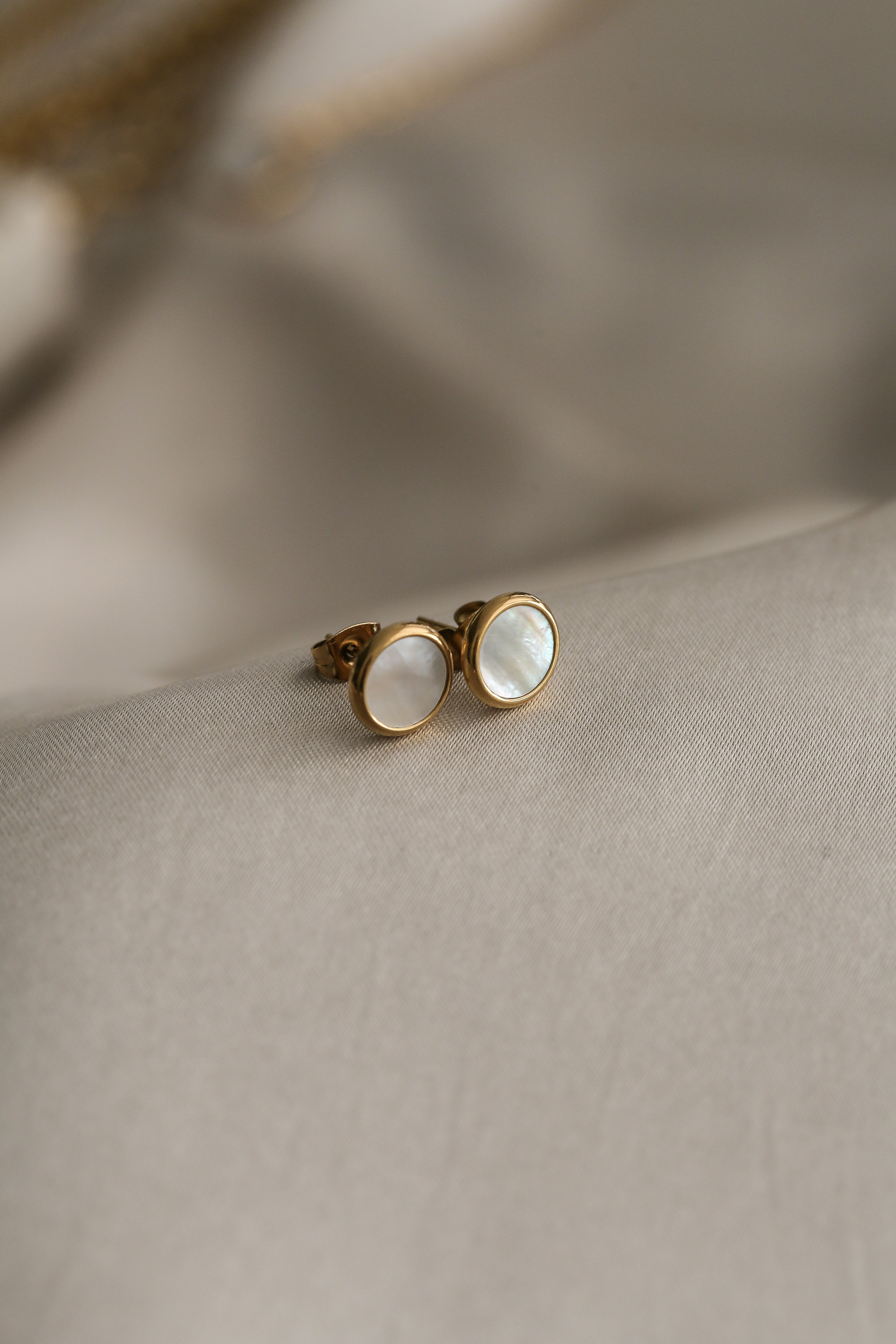 Caylee Studs - Boutique Minimaliste has waterproof, durable, elegant and vintage inspired jewelry