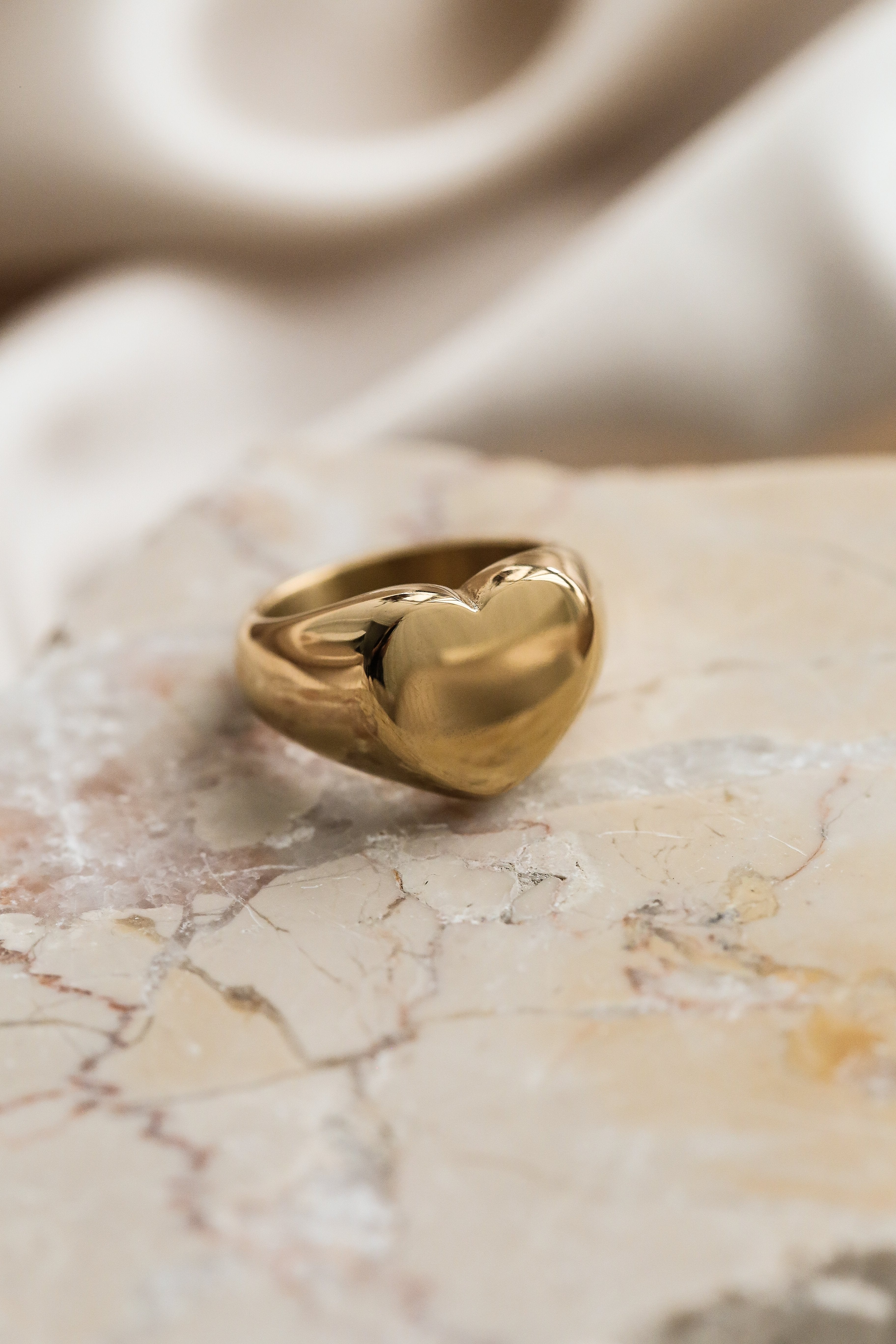 Cecile Ring - Boutique Minimaliste has waterproof, durable, elegant and vintage inspired jewelry