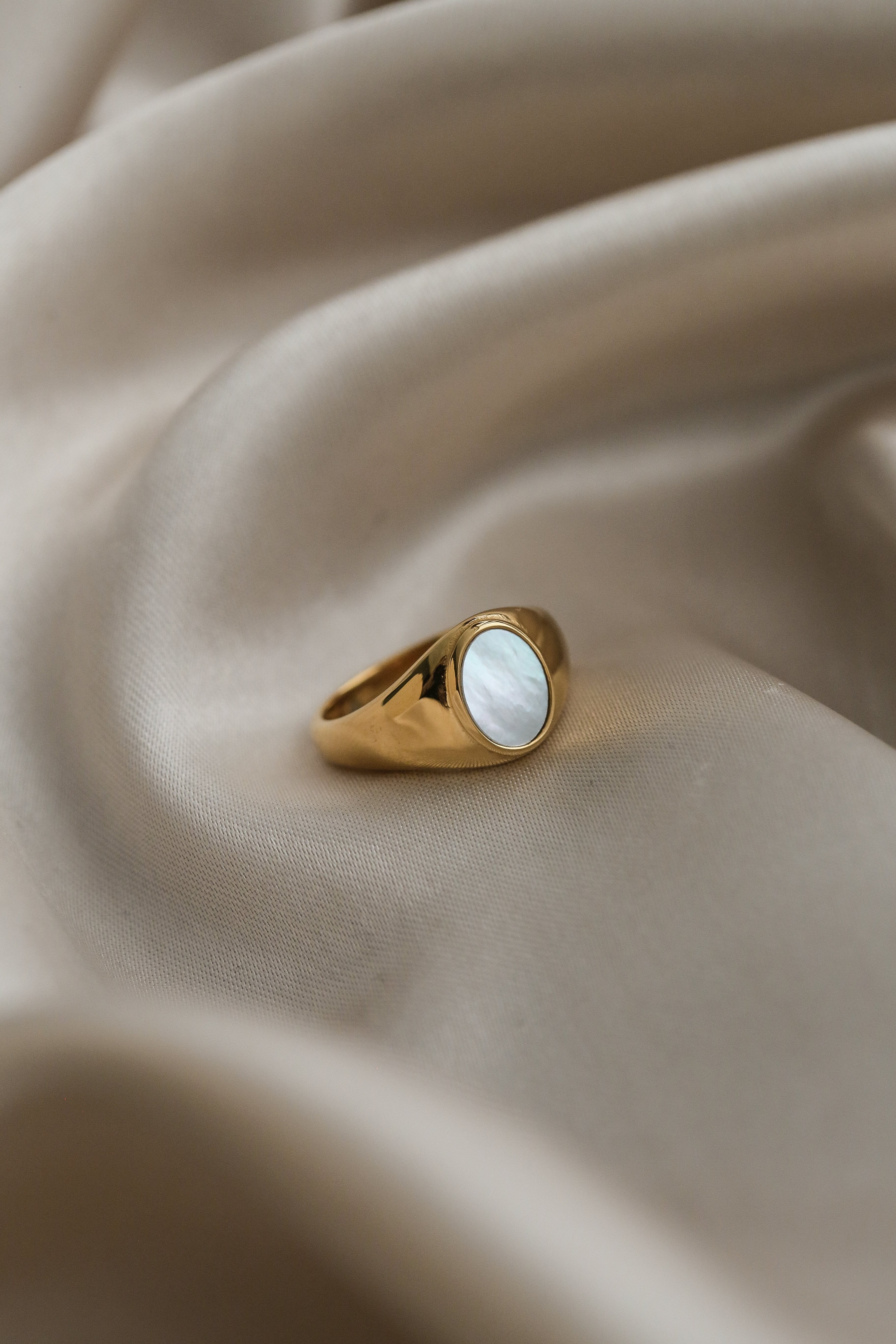 Charley Ring - Boutique Minimaliste has waterproof, durable, elegant and vintage inspired jewelry