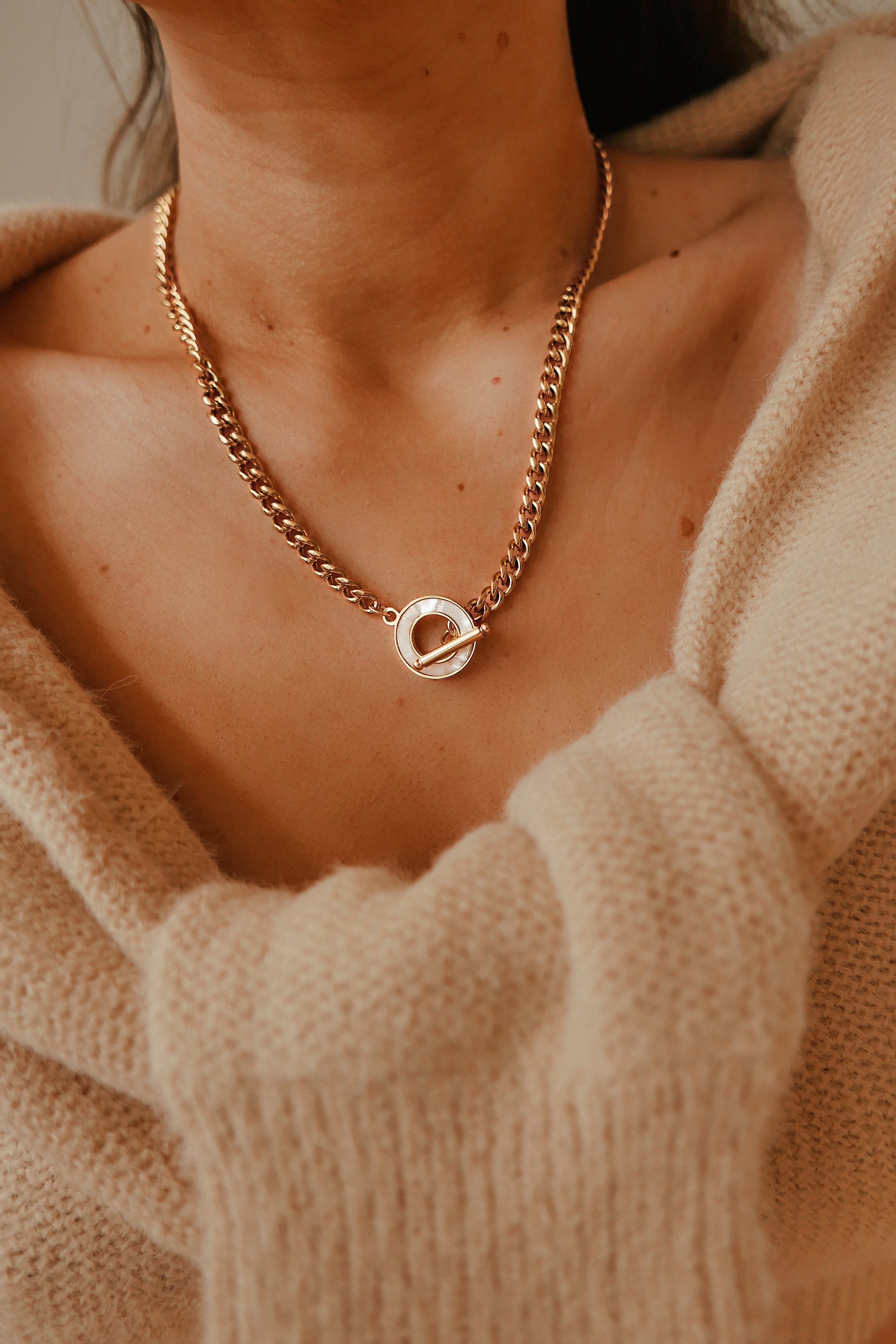 Clara Necklace - Boutique Minimaliste has waterproof, durable, elegant and vintage inspired jewelry