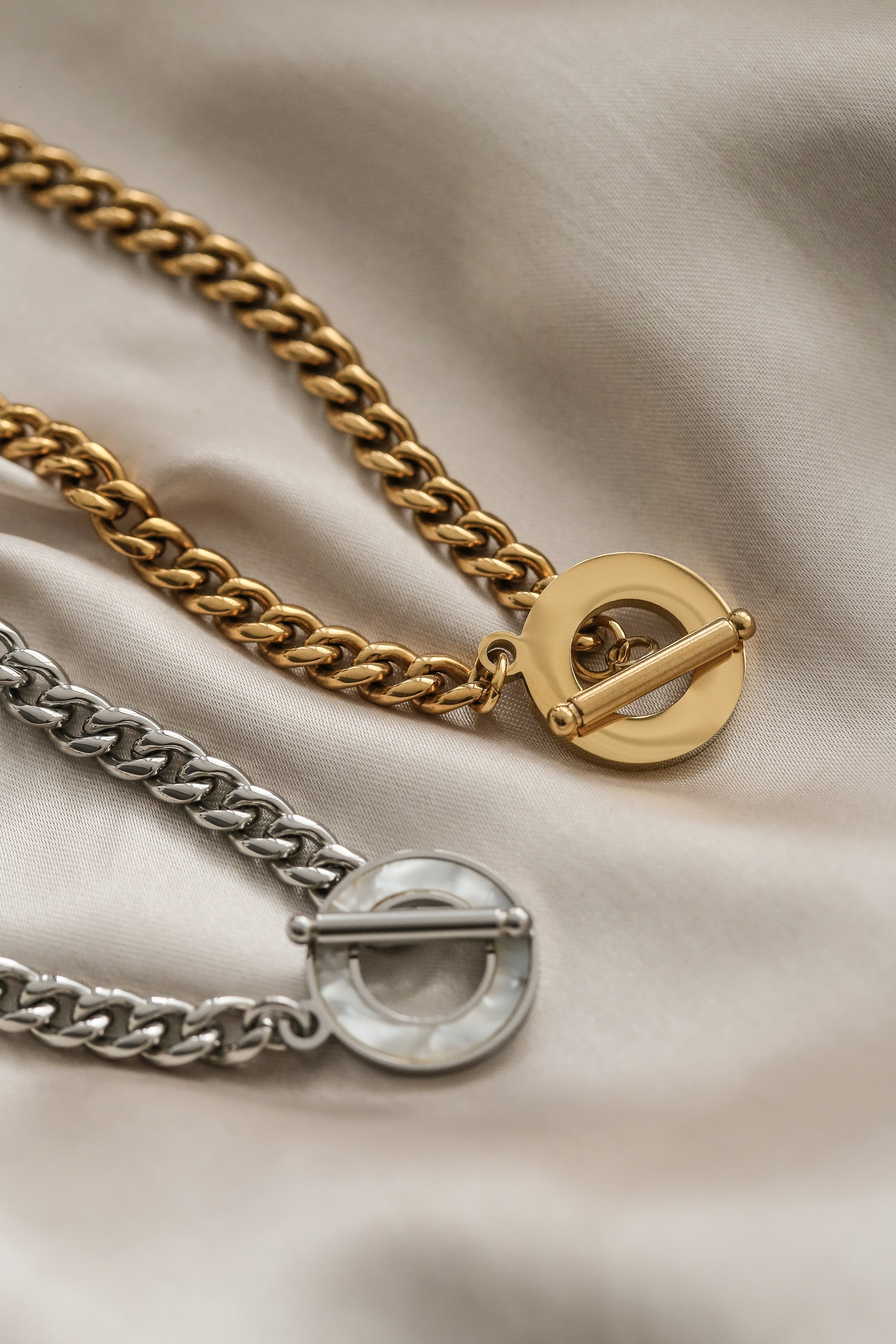 Clara Necklace - Boutique Minimaliste has waterproof, durable, elegant and vintage inspired jewelry