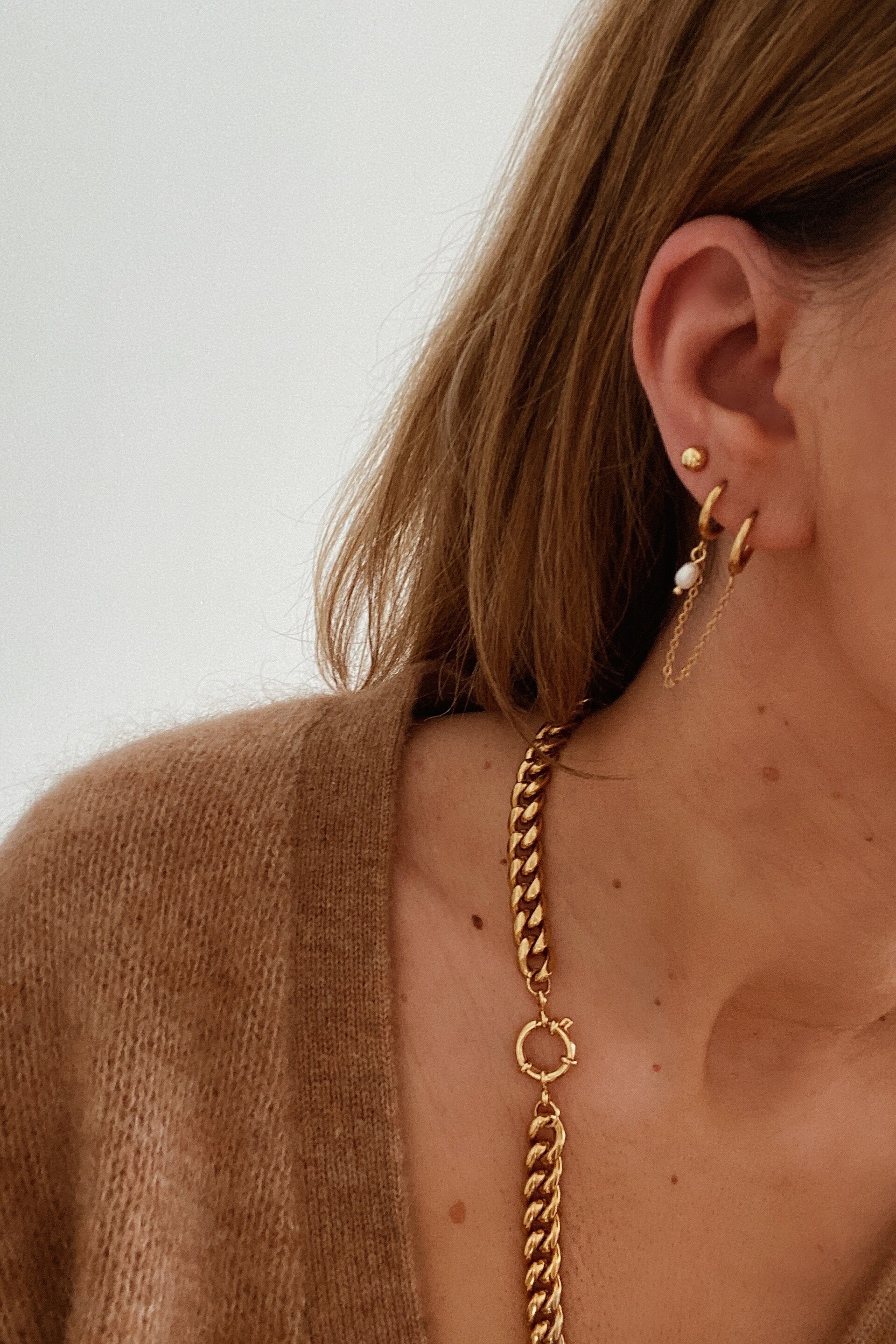 Delfina Hoop Earrings - Boutique Minimaliste has waterproof, durable, elegant and vintage inspired jewelry
