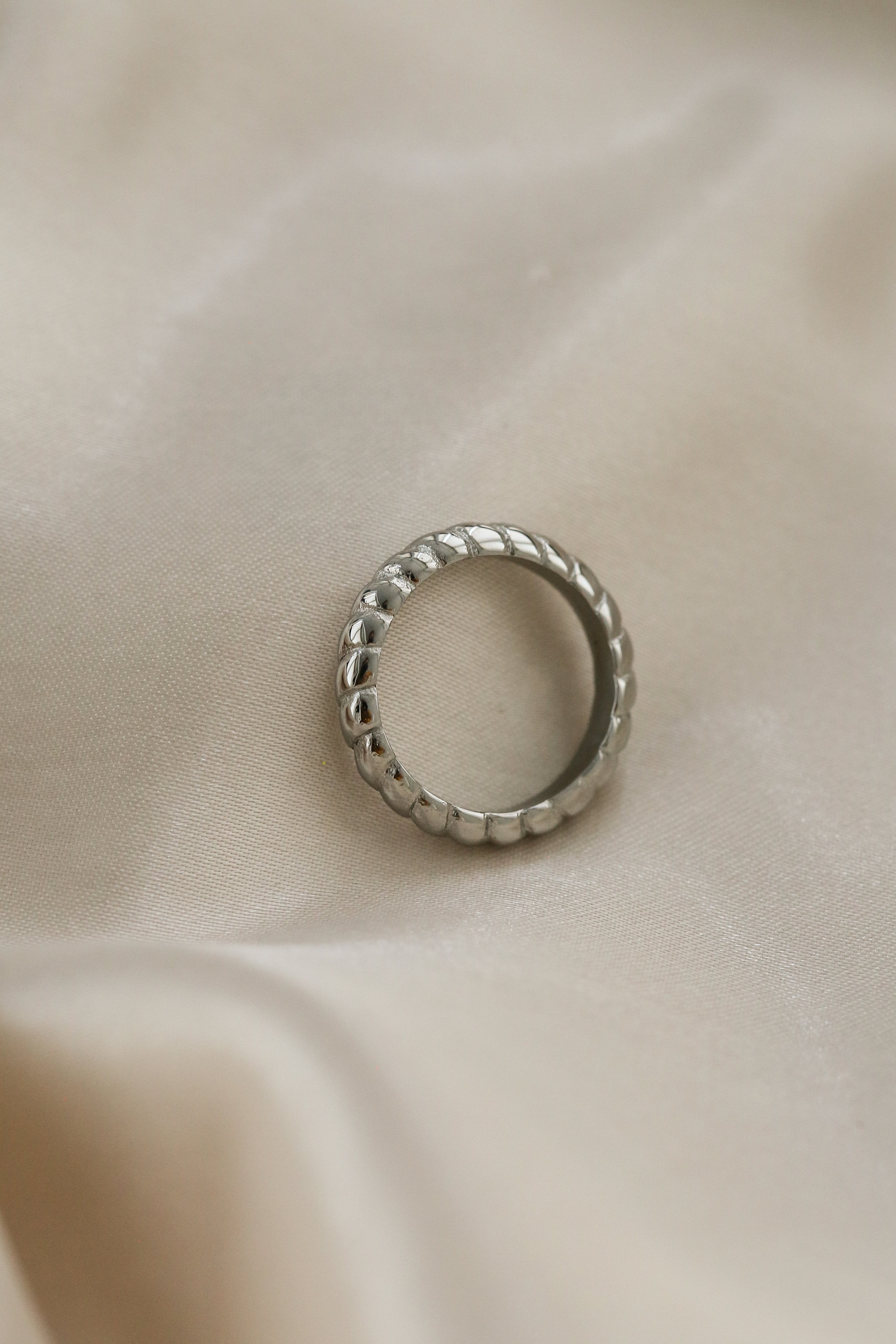 Estelle Ring - Boutique Minimaliste has waterproof, durable, elegant and vintage inspired jewelry