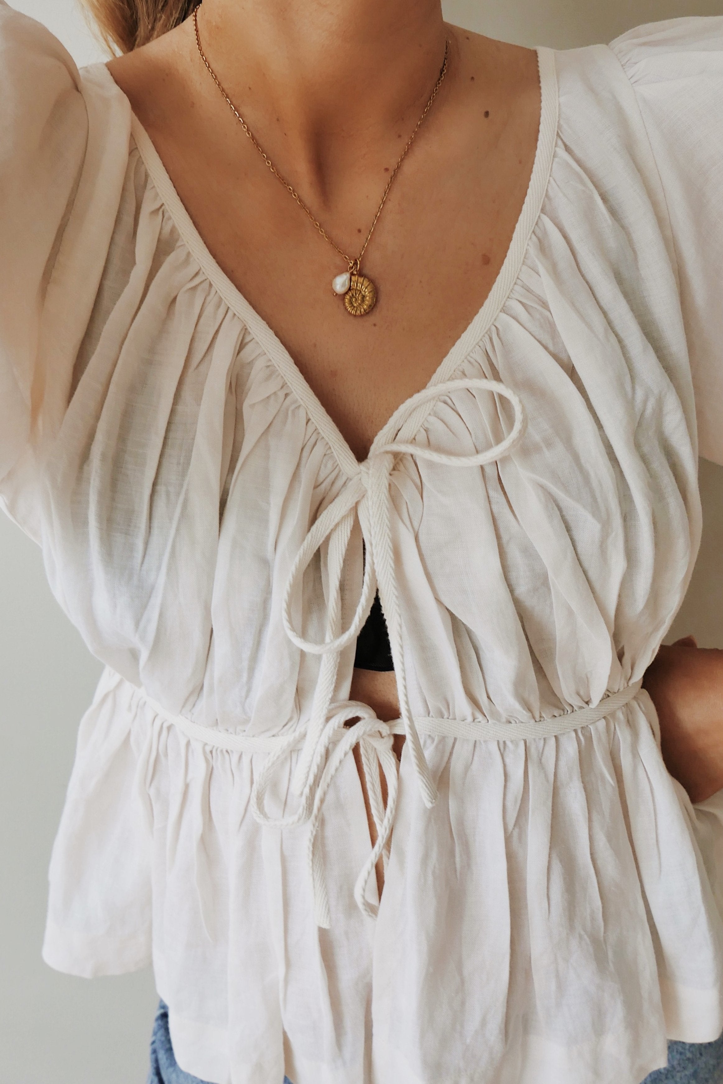 Felicity Necklace - Boutique Minimaliste has waterproof, durable, elegant and vintage inspired jewelry