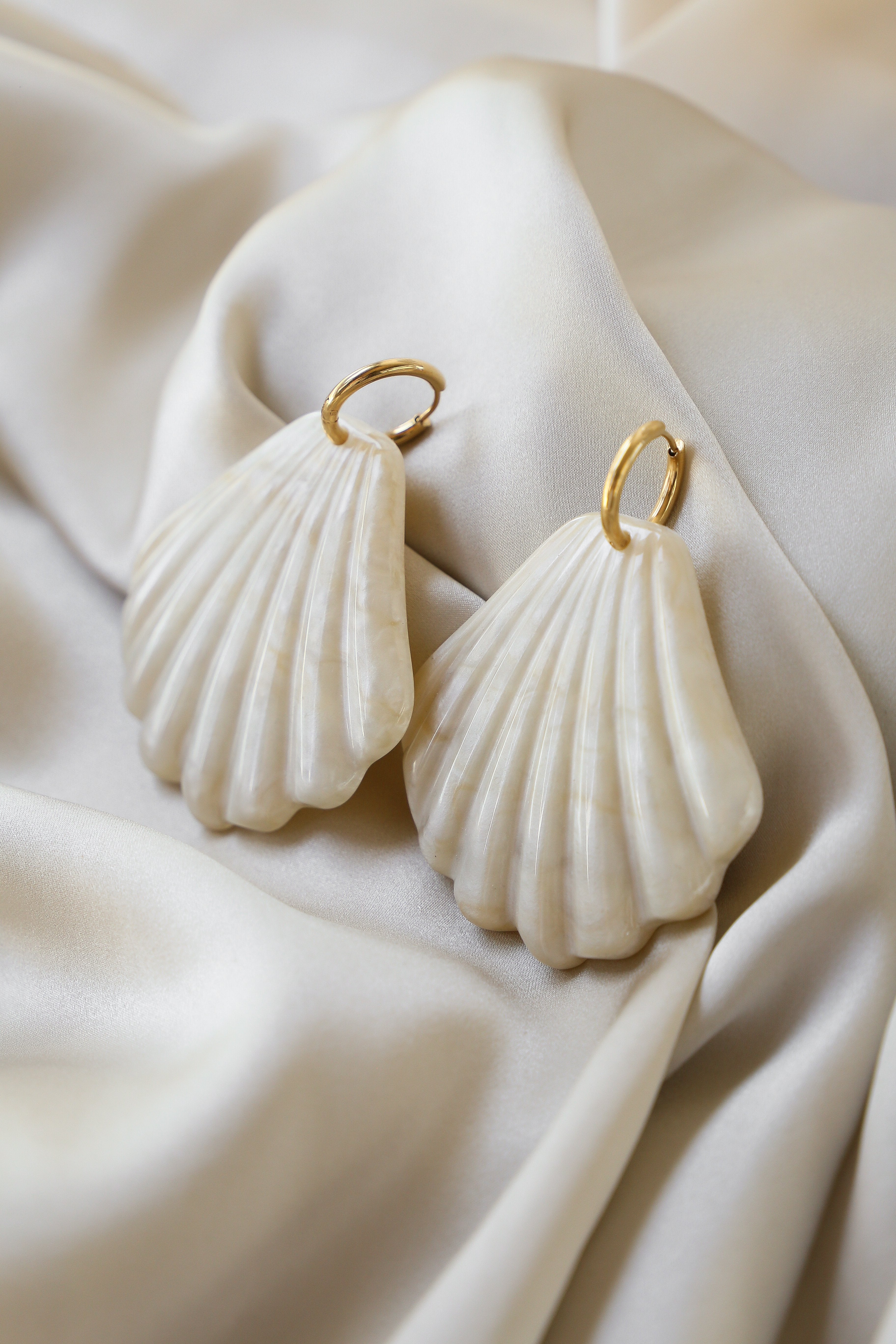 Francine Earrings - Boutique Minimaliste has waterproof, durable, elegant and vintage inspired jewelry