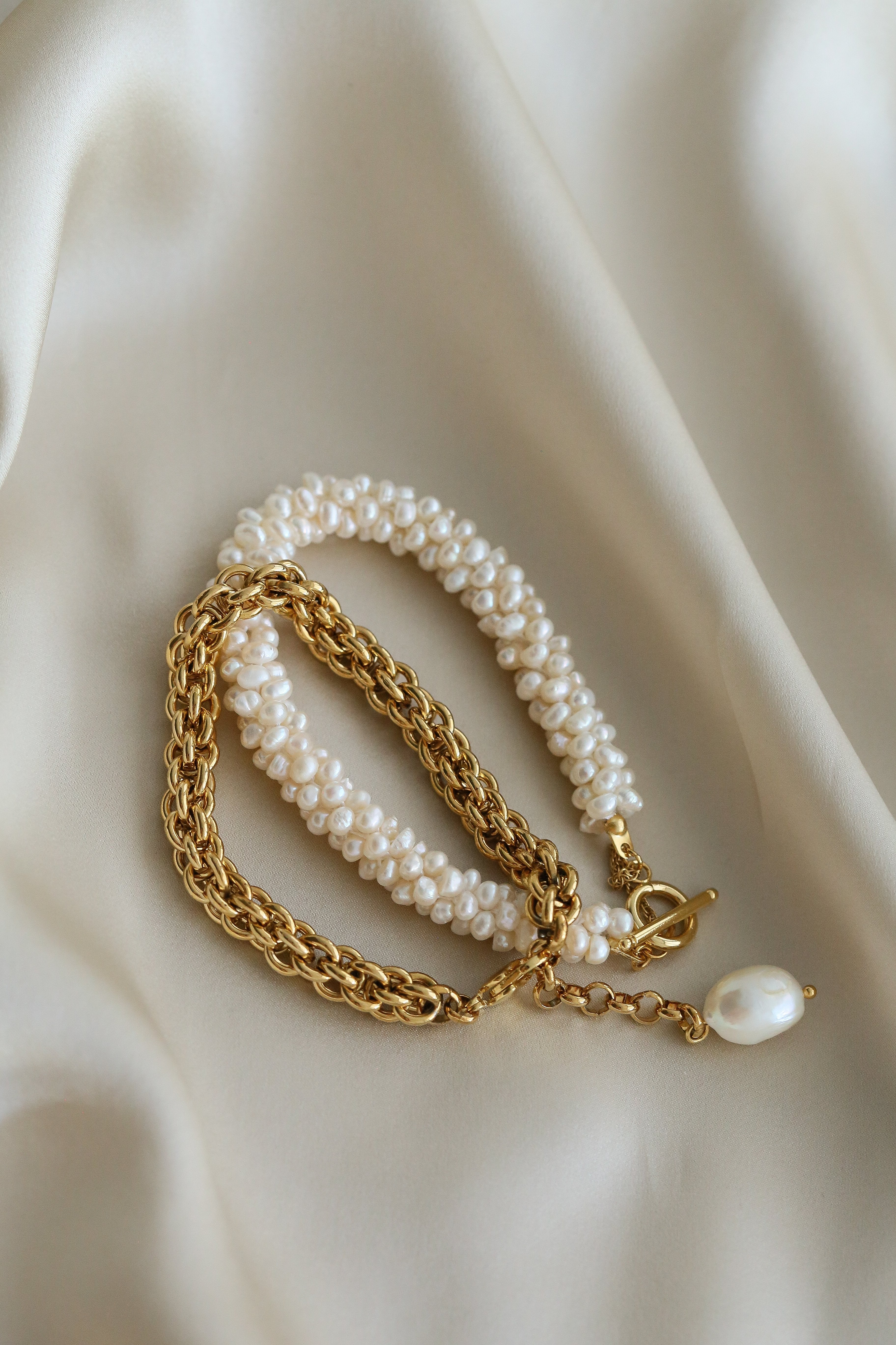 Gemma Bracelet - Boutique Minimaliste has waterproof, durable, elegant and vintage inspired jewelry