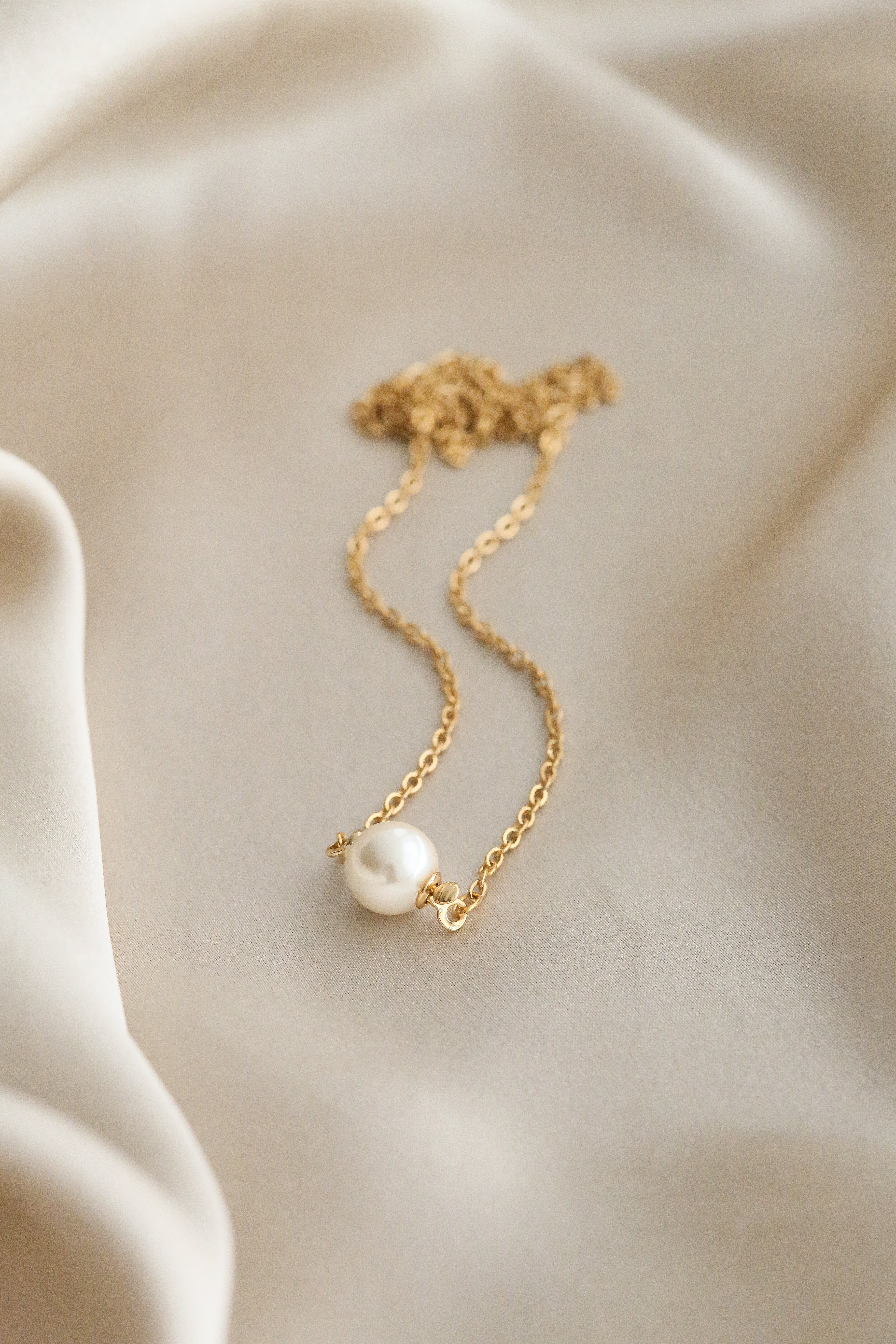 Genuine Vintage Pearl Necklace - Boutique Minimaliste has waterproof, durable, elegant and vintage inspired jewelry