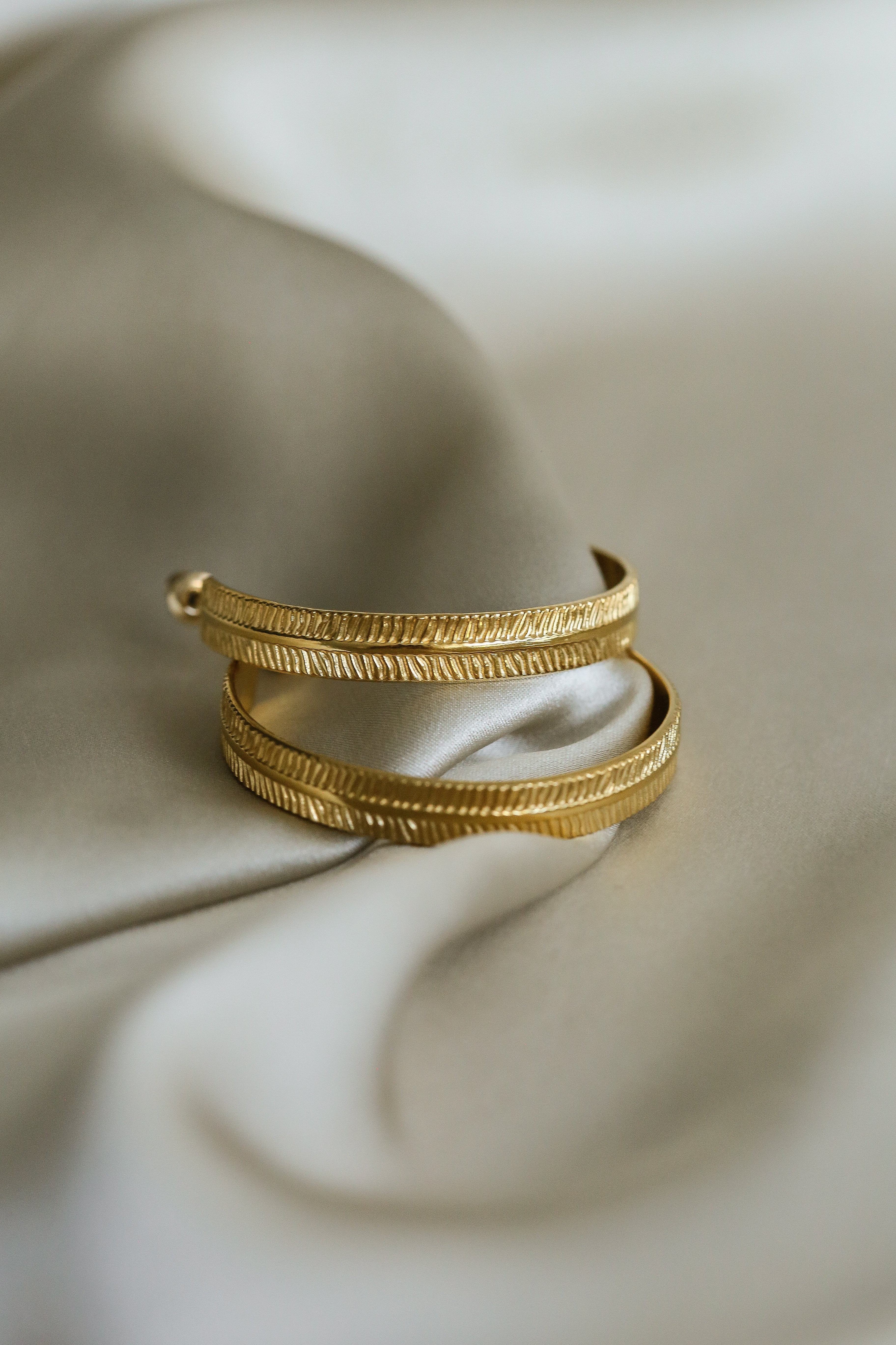 Gia Hoop Earrings - Boutique Minimaliste has waterproof, durable, elegant and vintage inspired jewelry