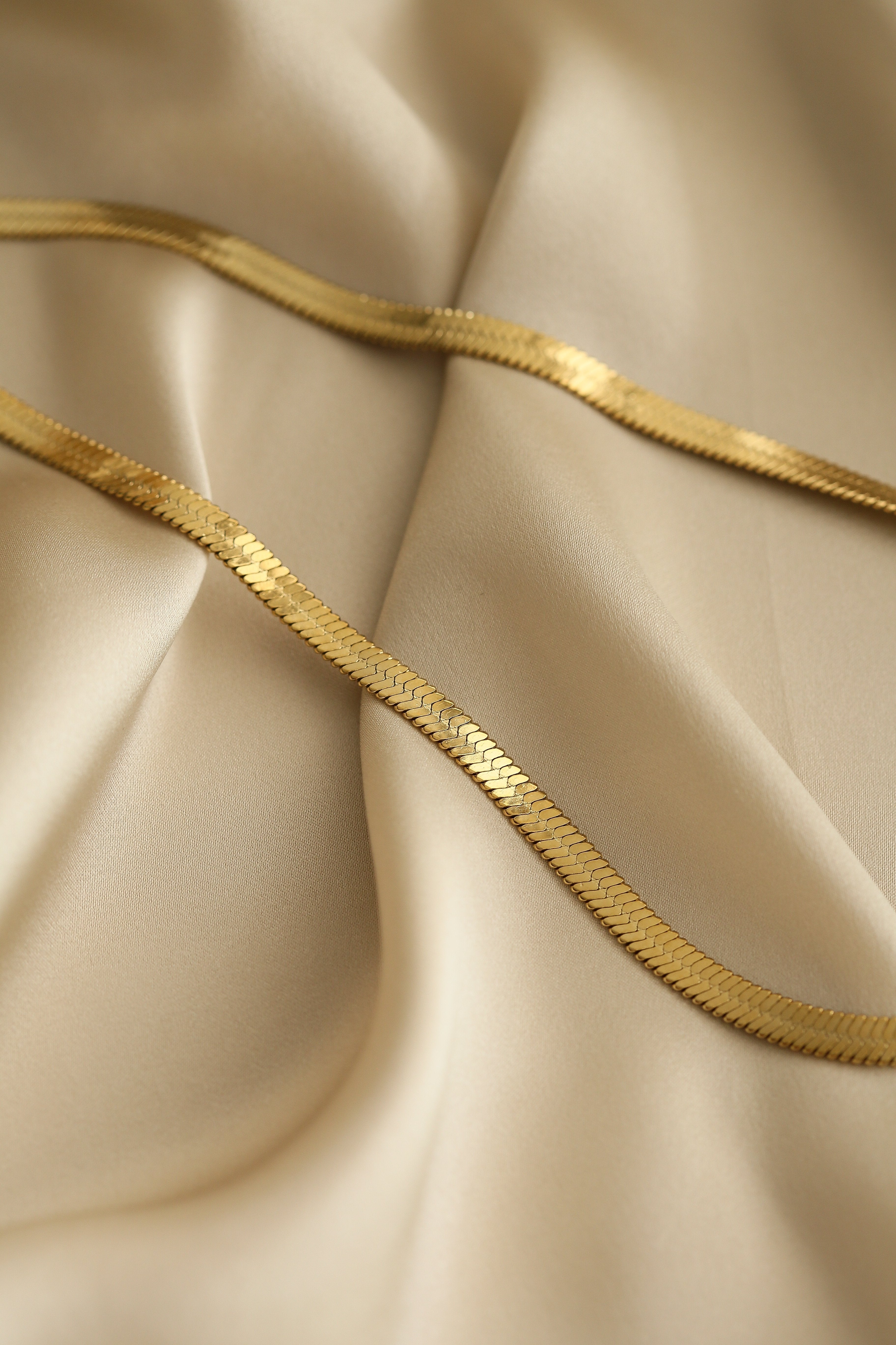 Harlow Necklace - Boutique Minimaliste has waterproof, durable, elegant and vintage inspired jewelry