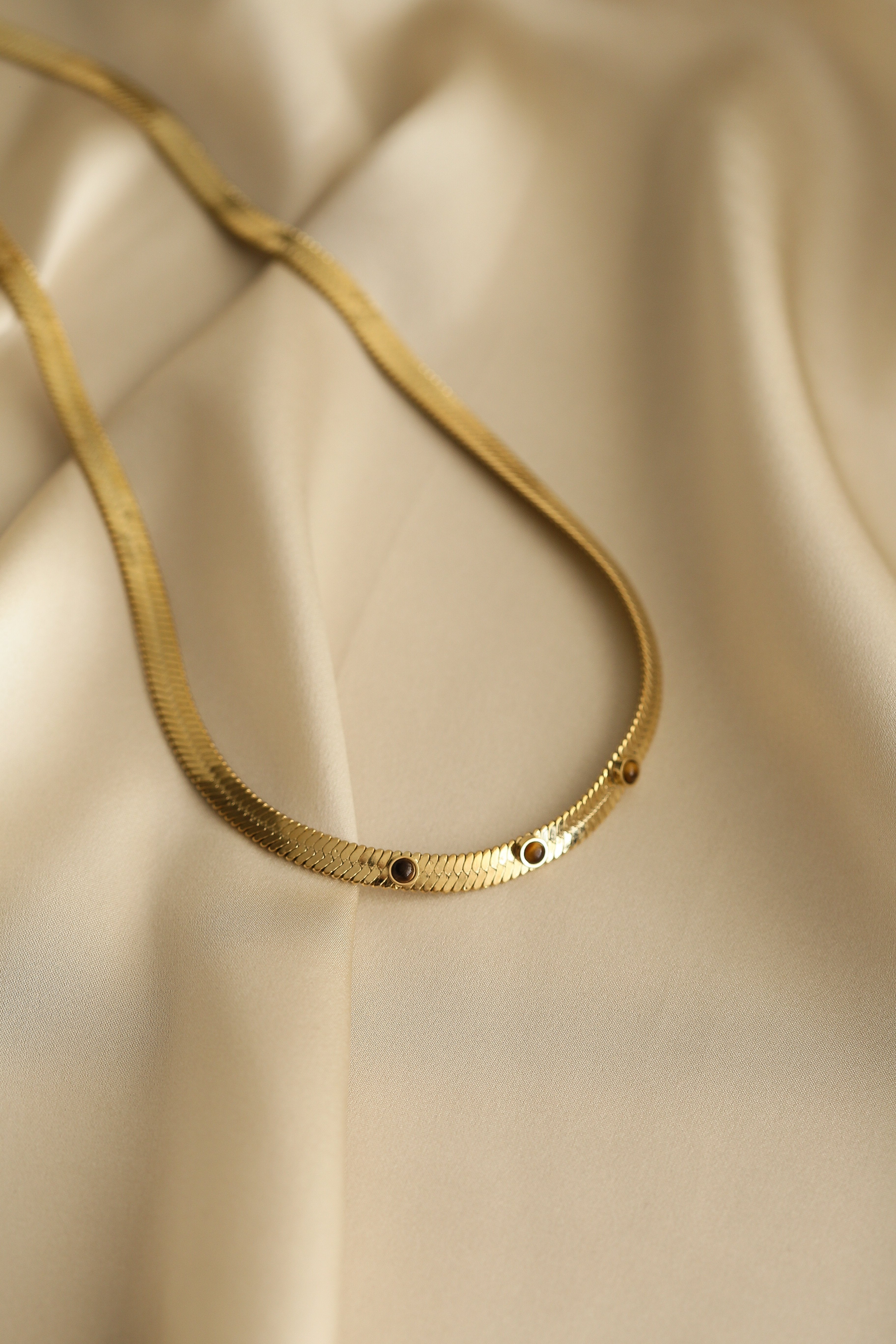 Harlow Necklace - Boutique Minimaliste has waterproof, durable, elegant and vintage inspired jewelry