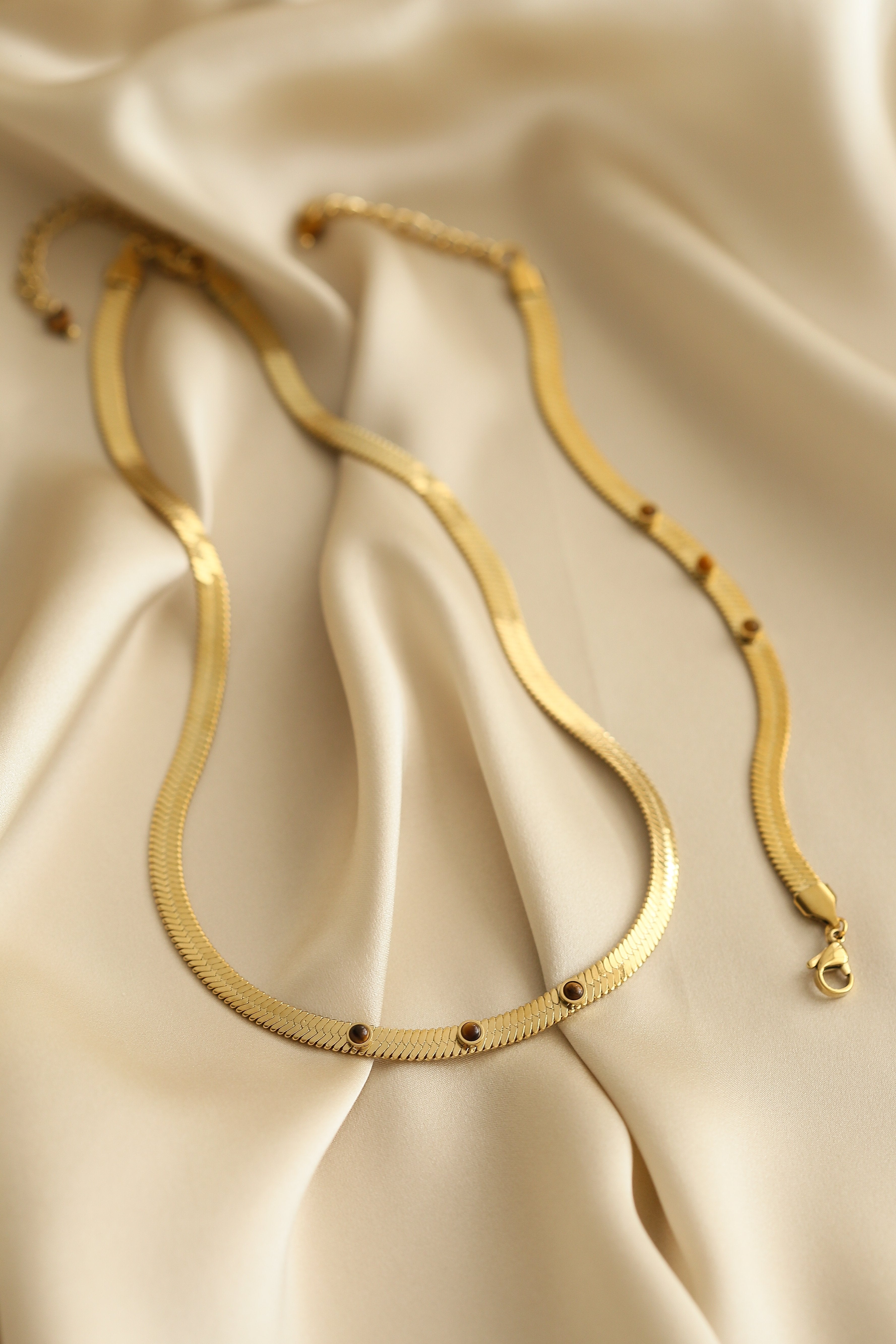 Harlow Necklace - Boutique Minimaliste has waterproof, durable, elegant and vintage inspired jewelry