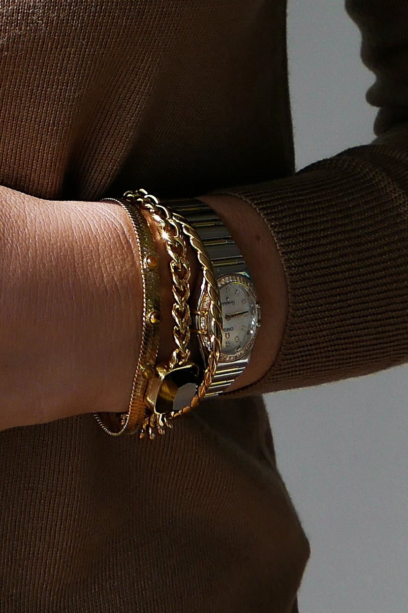 Heddie Cuff - Boutique Minimaliste has waterproof, durable, elegant and vintage inspired jewelry