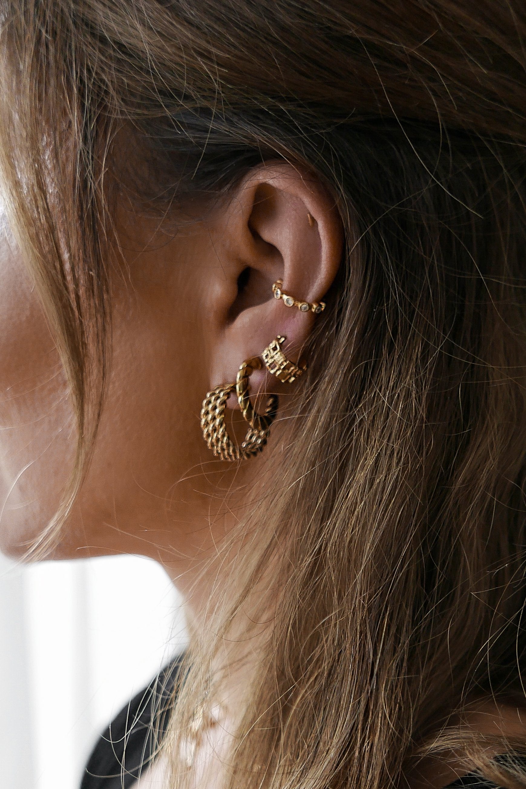 Hilton Huggies - Boutique Minimaliste has waterproof, durable, elegant and vintage inspired jewelry
