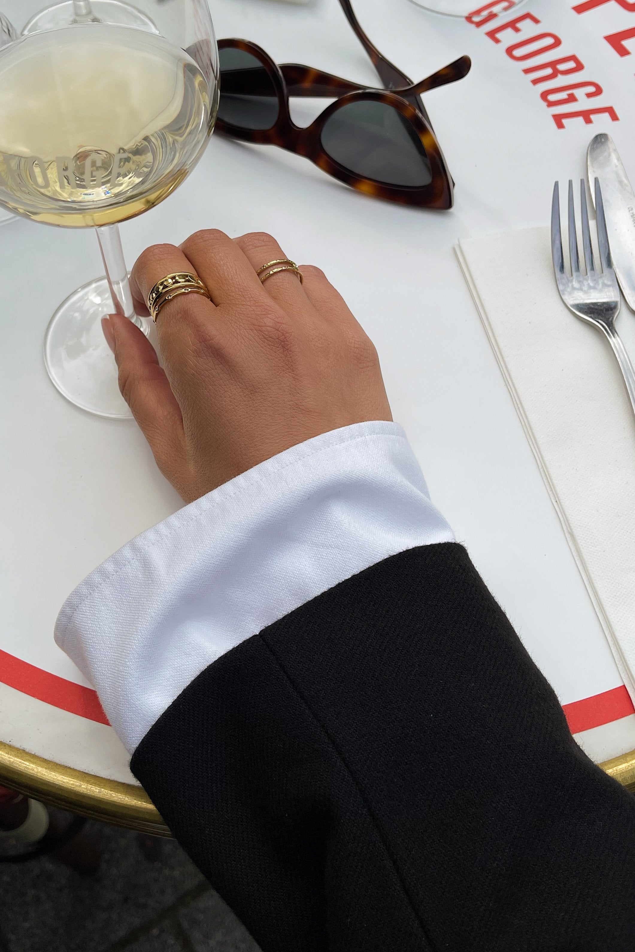 Holly Ring - Boutique Minimaliste has waterproof, durable, elegant and vintage inspired jewelry