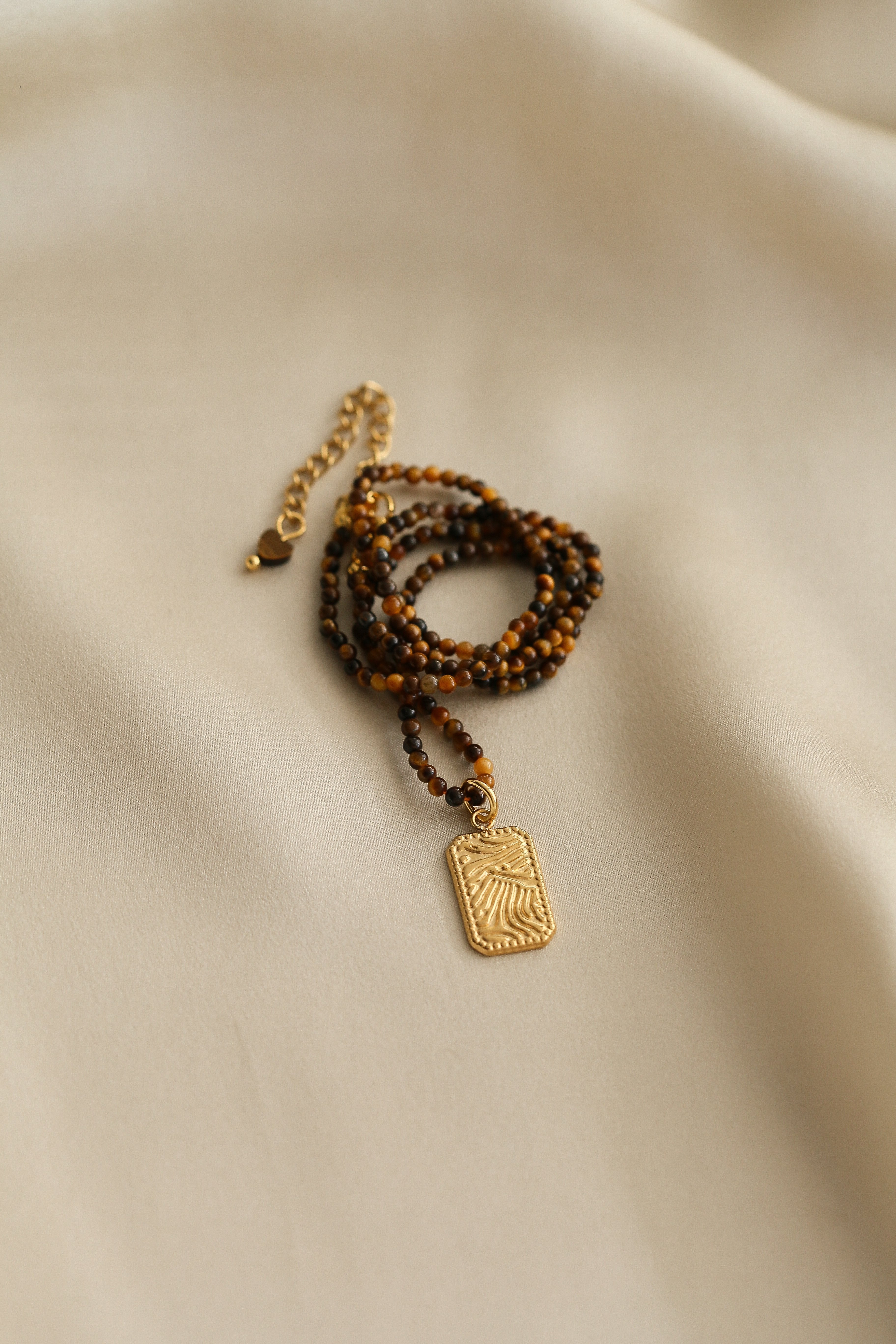 Hope Necklace - Boutique Minimaliste has waterproof, durable, elegant and vintage inspired jewelry