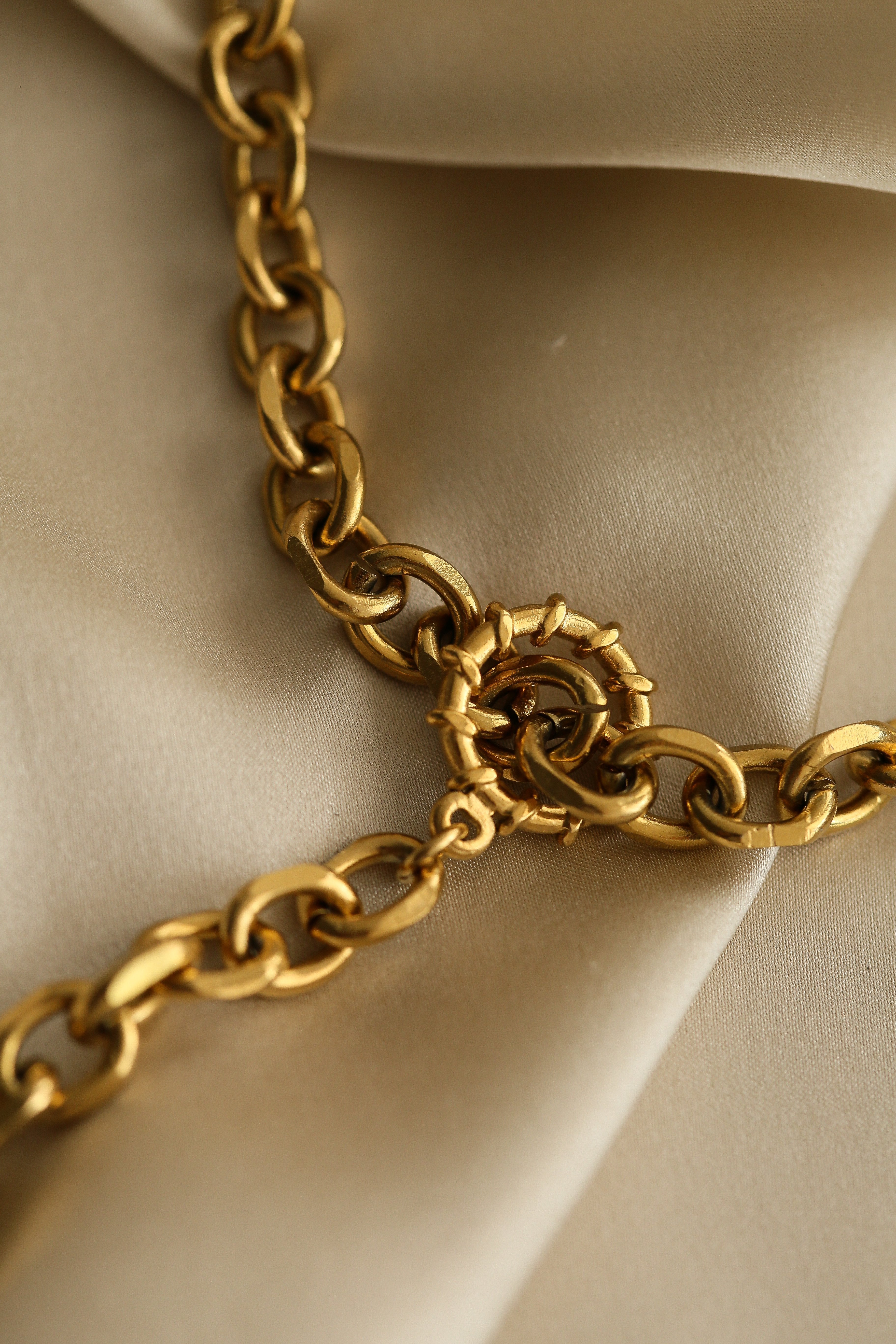 Hortense Necklace - Boutique Minimaliste has waterproof, durable, elegant and vintage inspired jewelry