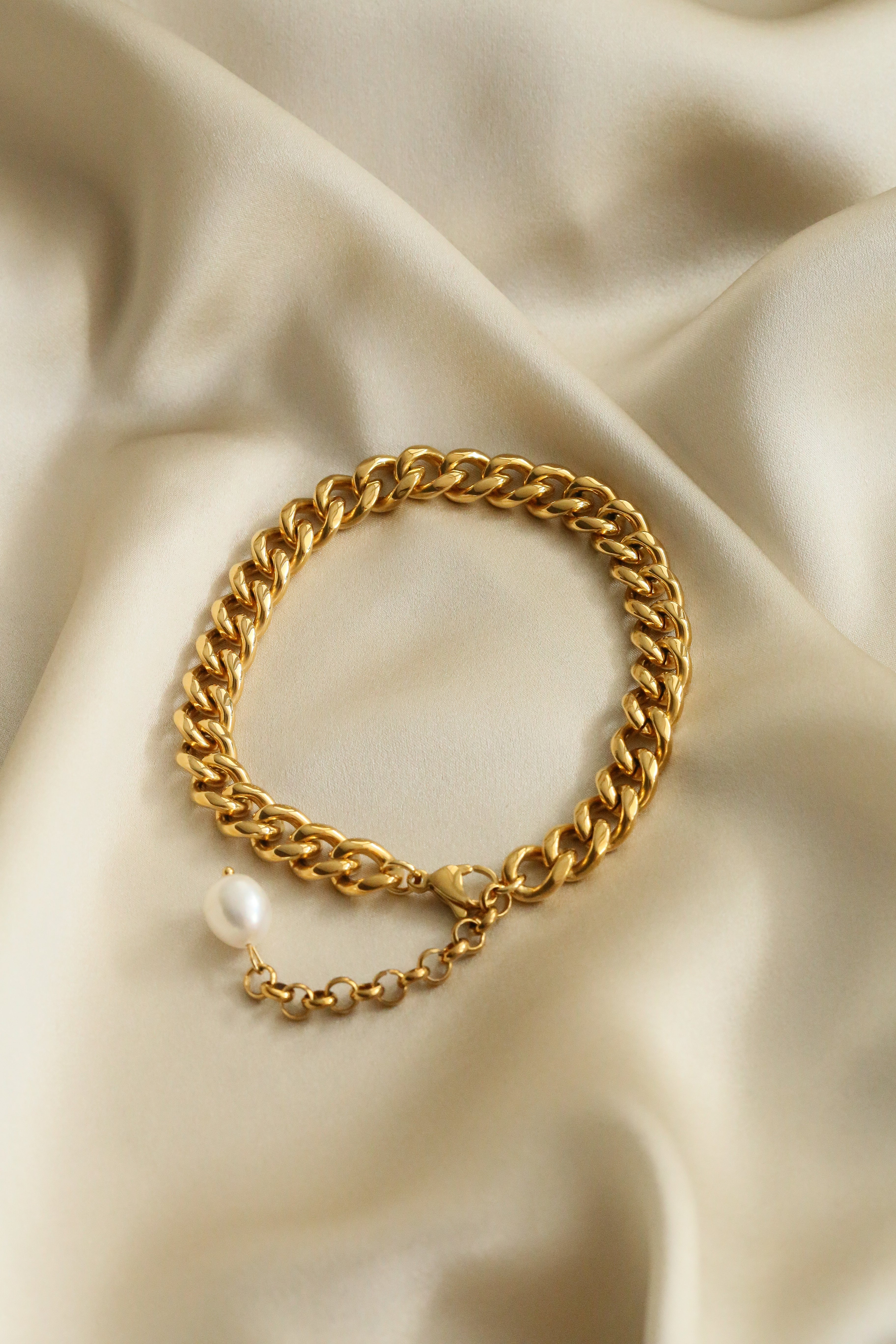 Iana Anklet - Boutique Minimaliste has waterproof, durable, elegant and vintage inspired jewelry