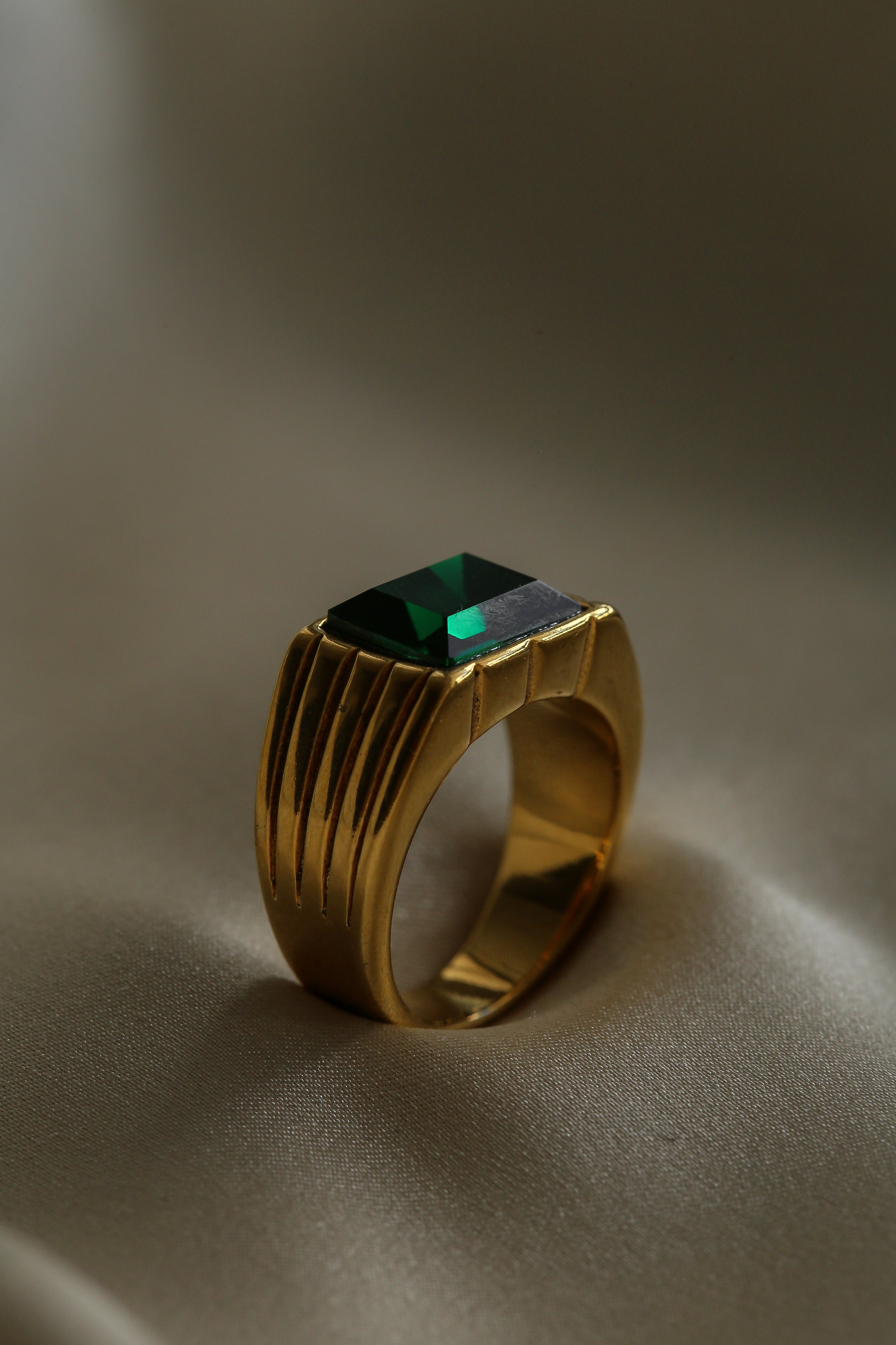 Ida Ring - Boutique Minimaliste has waterproof, durable, elegant and vintage inspired jewelry